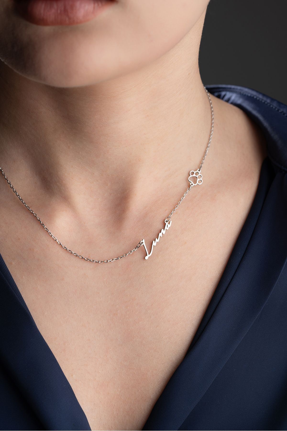 Gümüş Patili İsimli Kolye