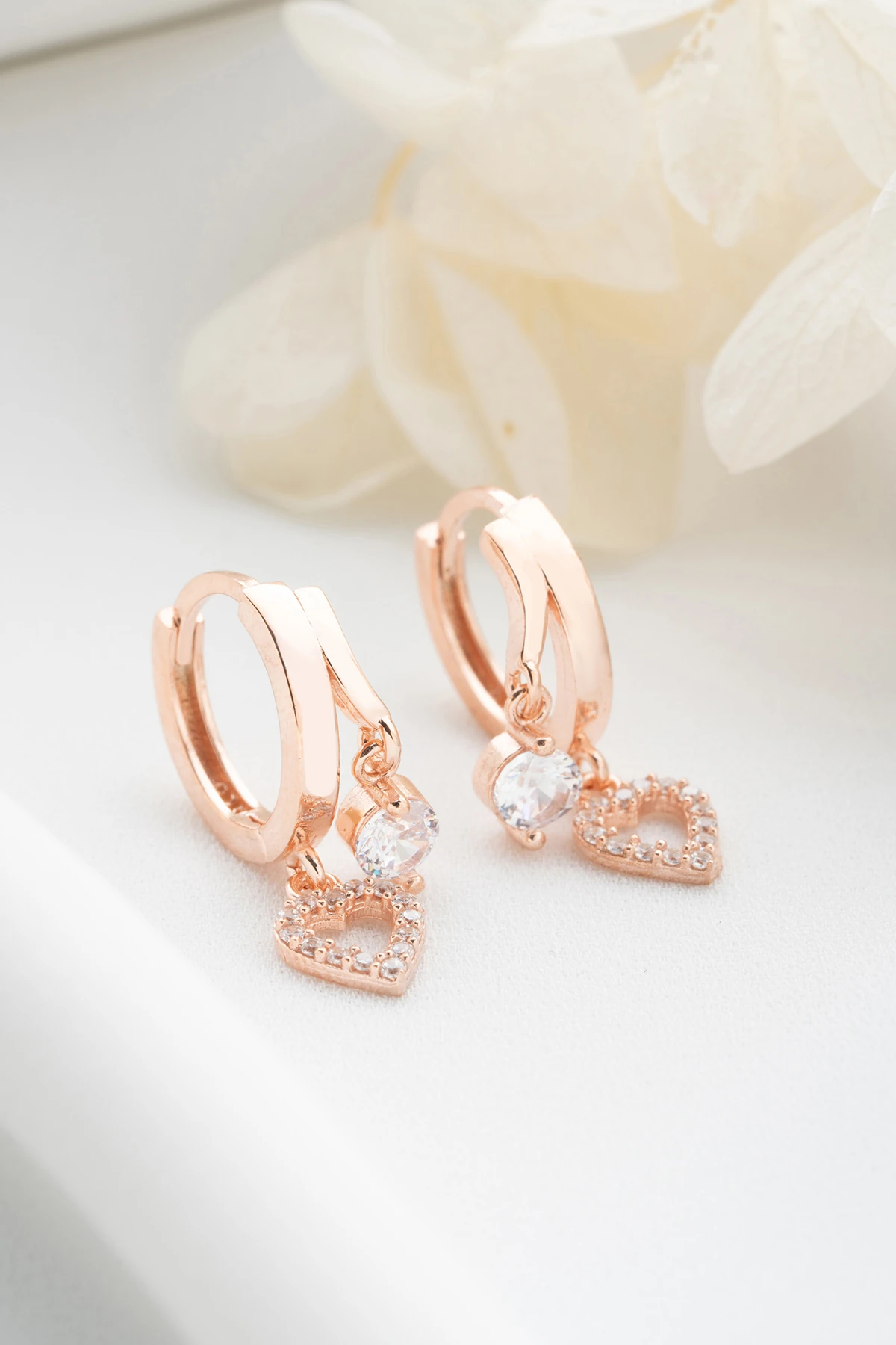 Gümüş Çift Kalp Taşlı Küpe