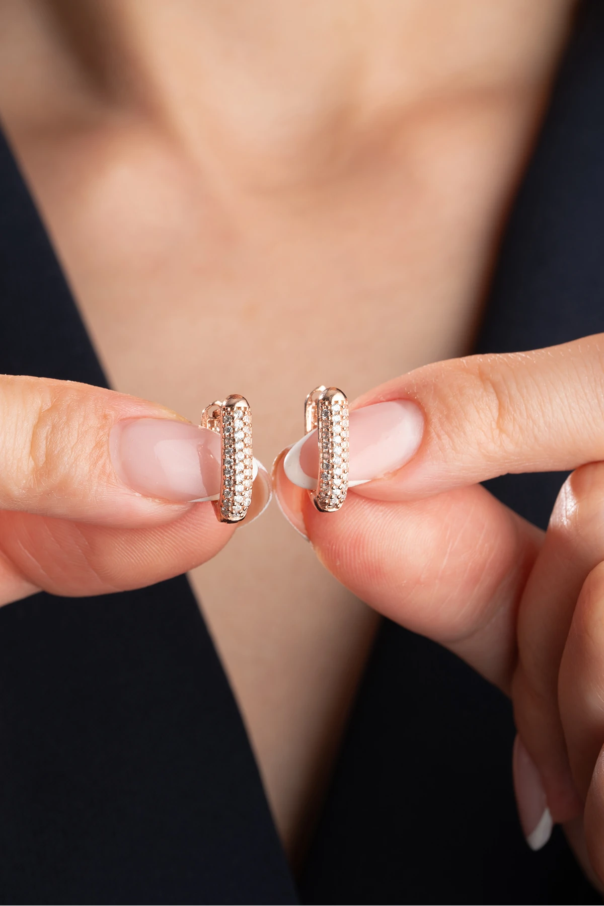 Gümüş Rose Zirkon Taşlı U Küpe