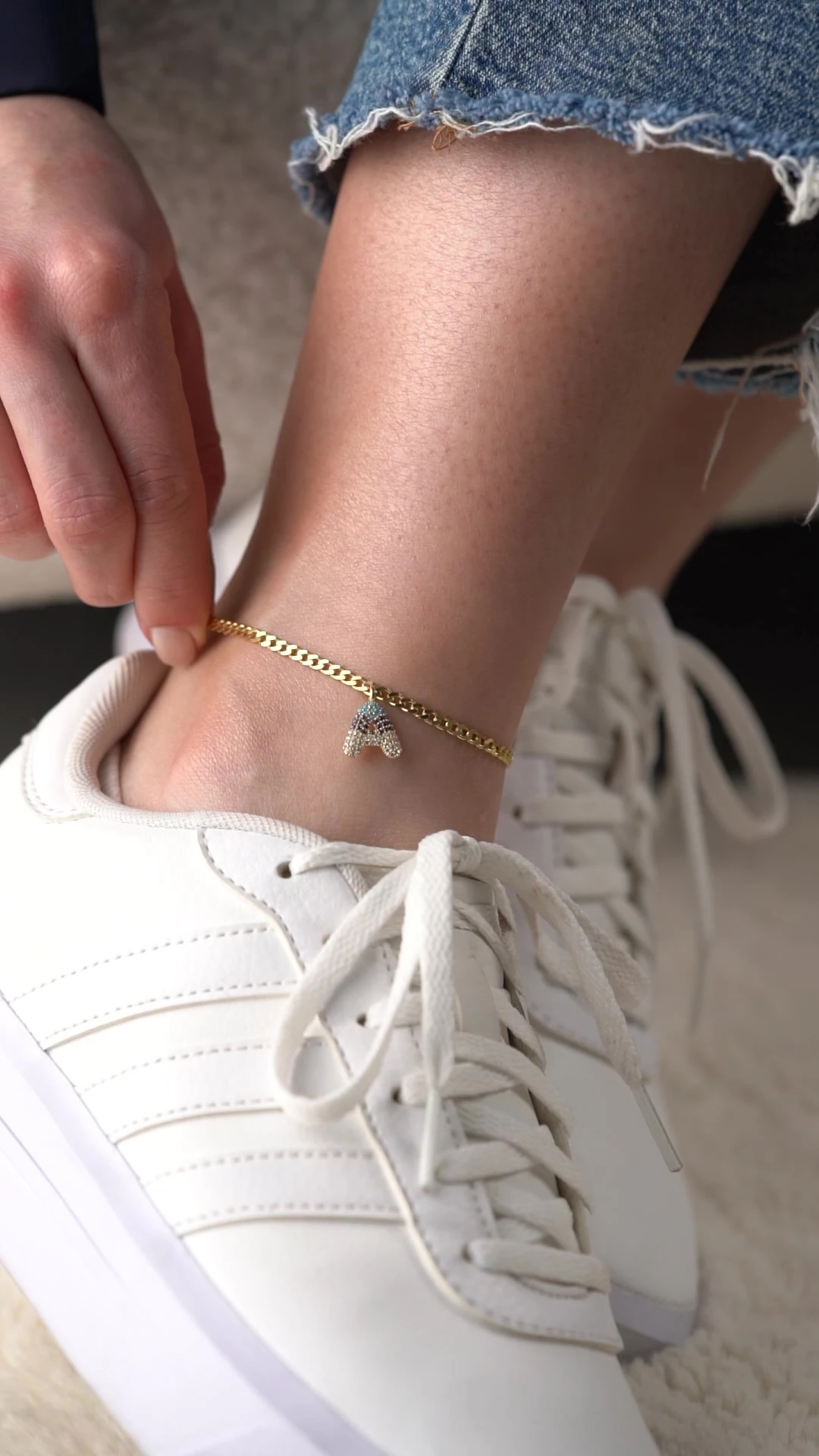 Gümüş Renkli Taşlı Balon Harf Halhal