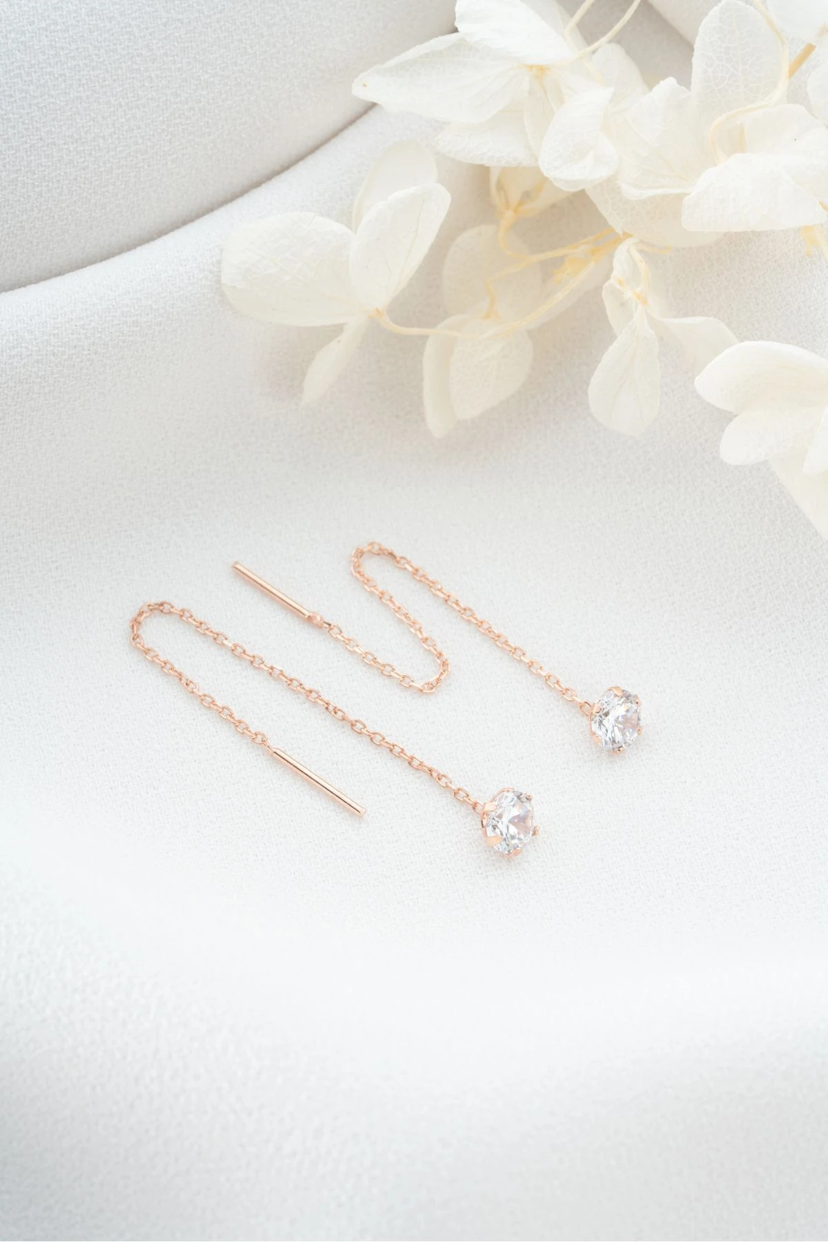 Gümüş Tektaşlı Zincir Küpe