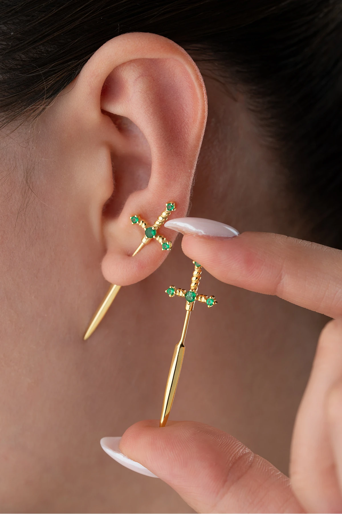 Gümüş Yeşil Taşlı Kılıç Küpe