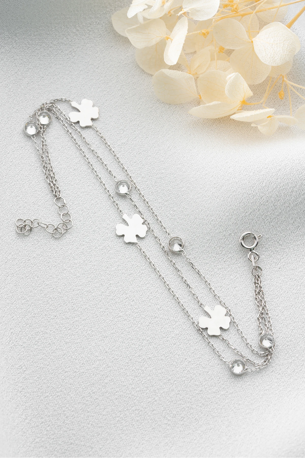 Gümüş 3 Sıra Yoncalı Taşlı Bileklik