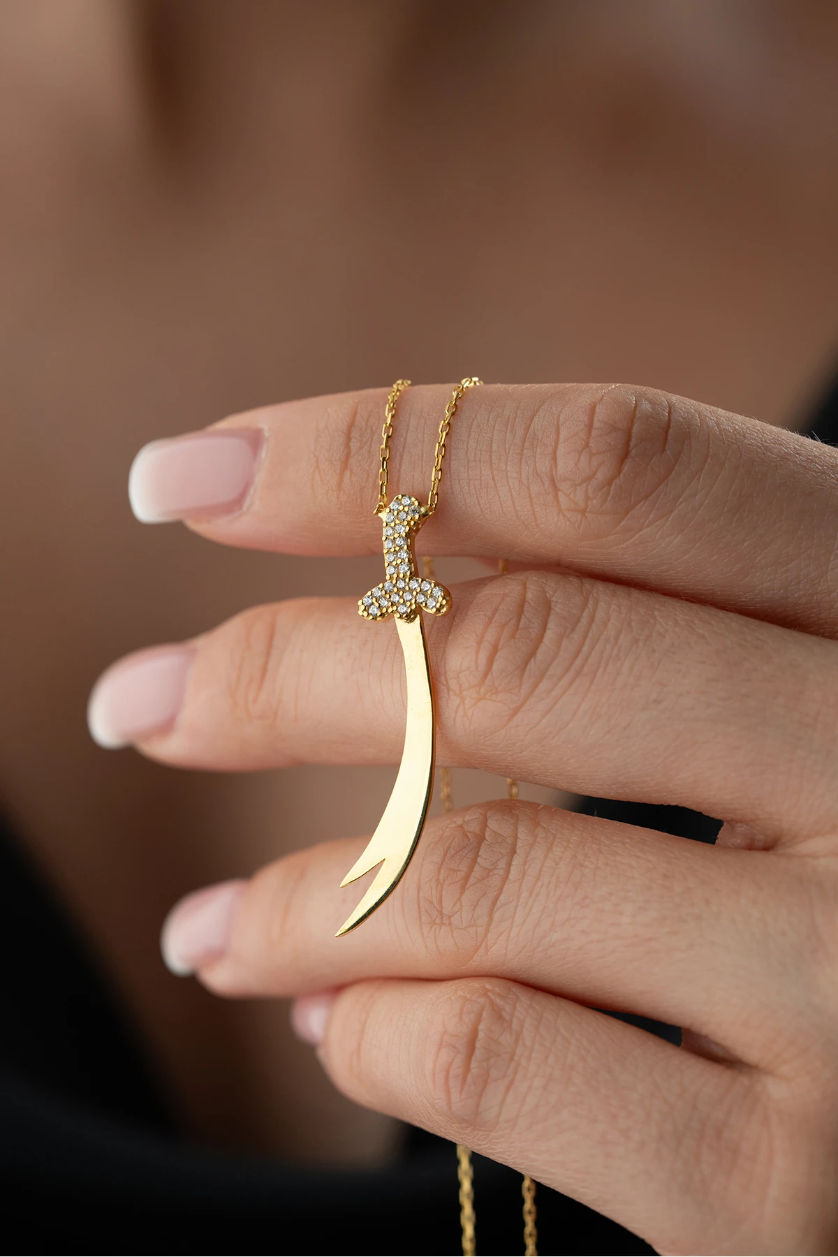 Gümüş Kılıç Kolye