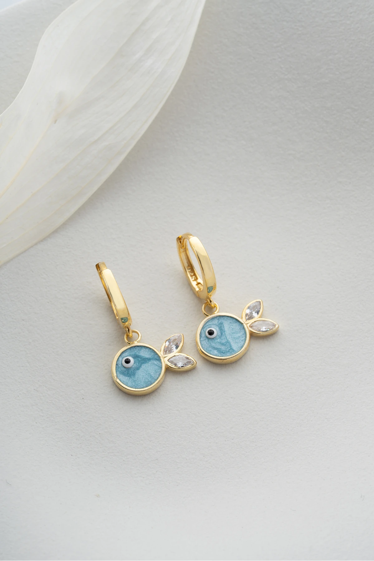 Gümüş Mavi Mineli Balık Küpe