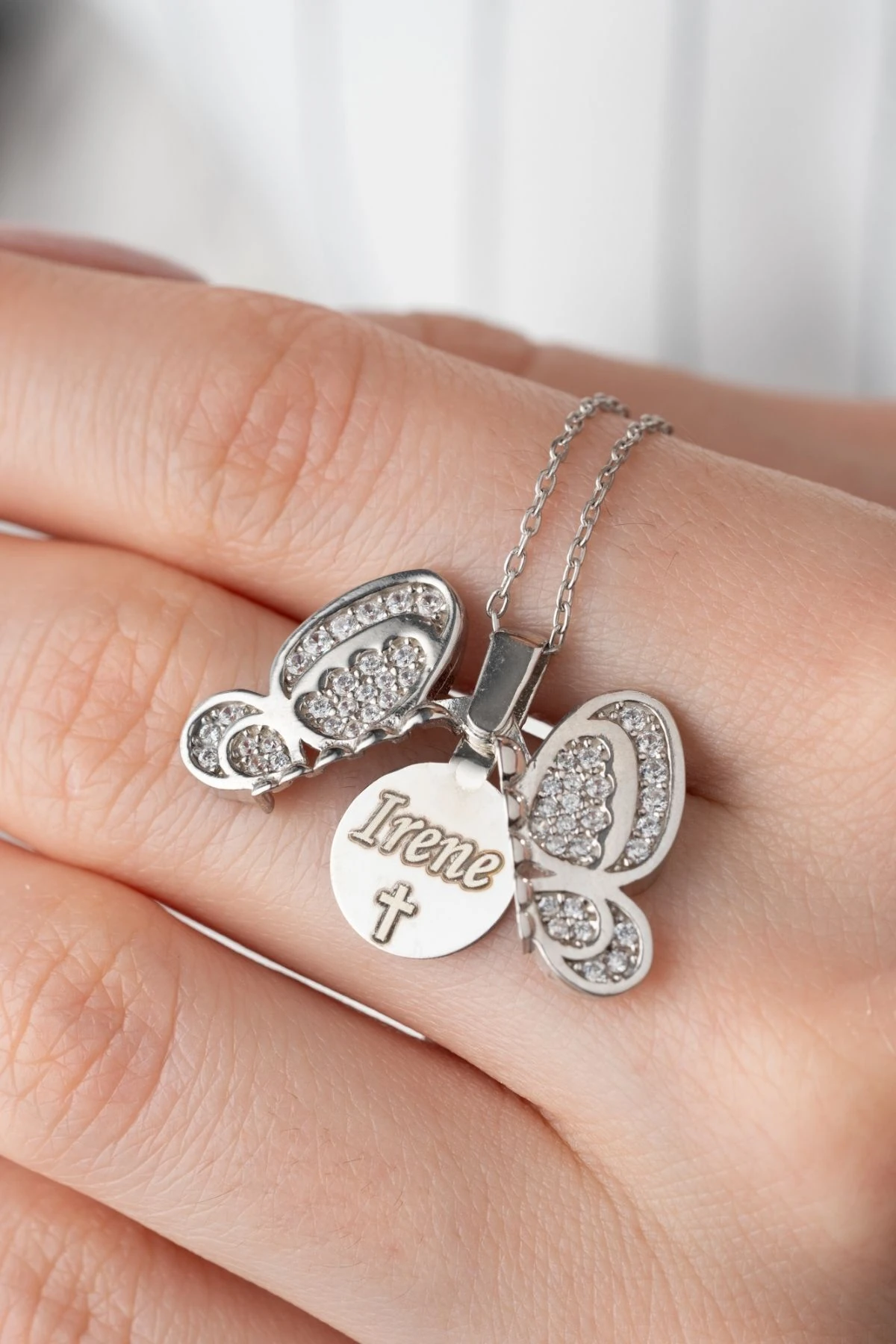 Gümüş Açılabilen İsimli Kelebek Kolye