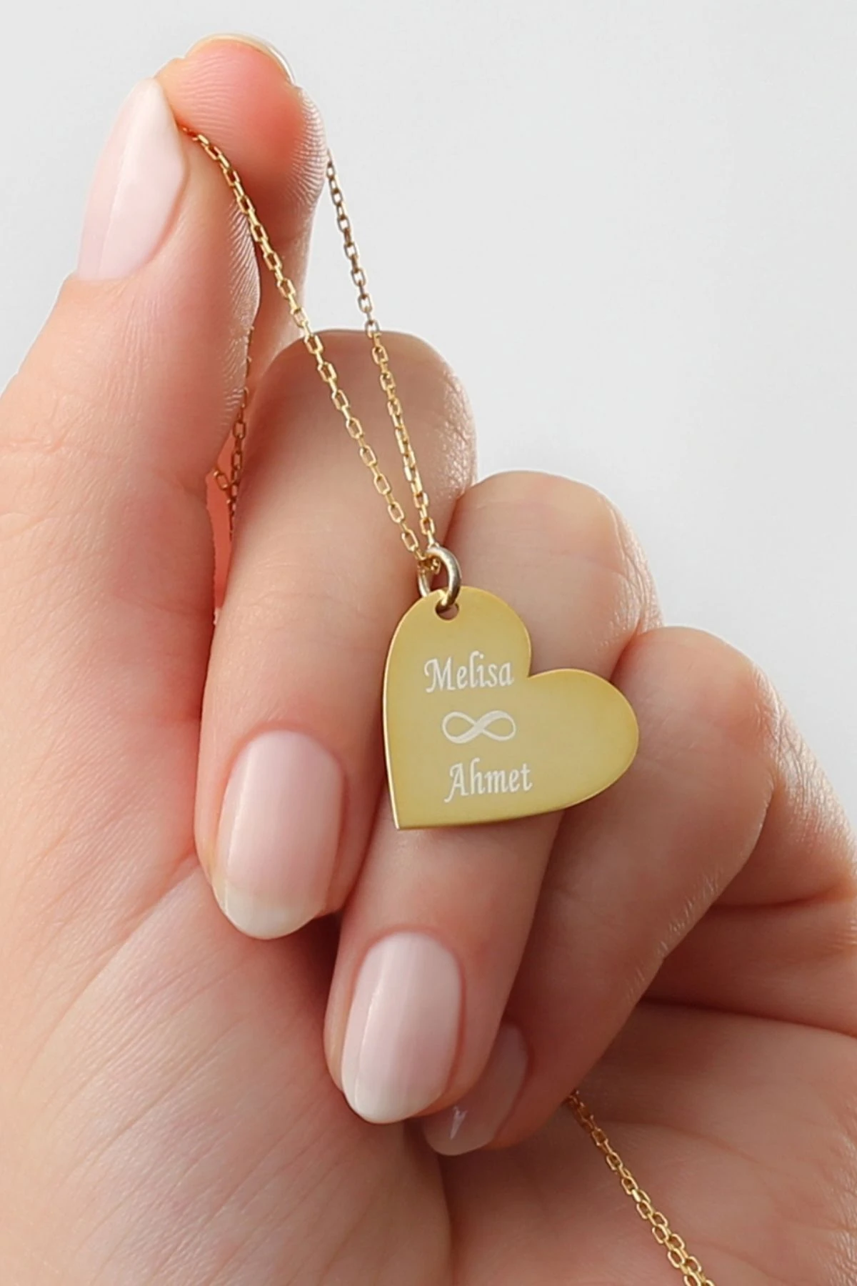 Gümüş Kişiye Özel Kalpli Isimli Sonsuzluk Kolye