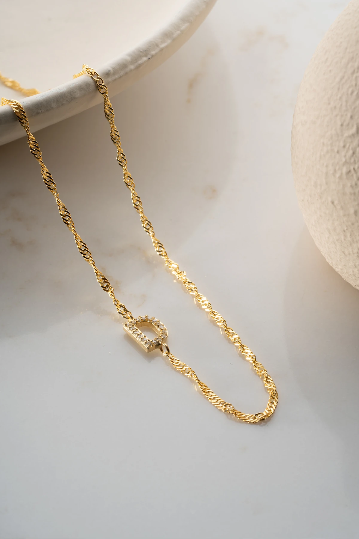 Gümüş Kişiye Singapur Harf Kolye