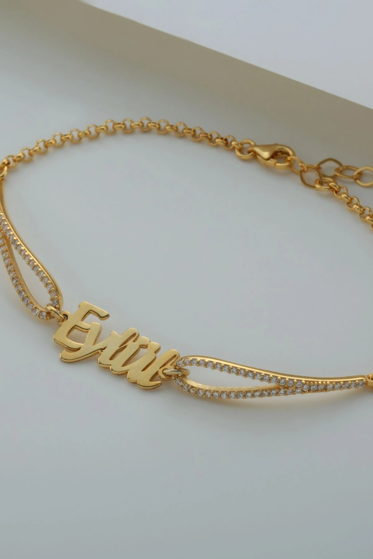 Gümüş Isimli Trend Bileklik