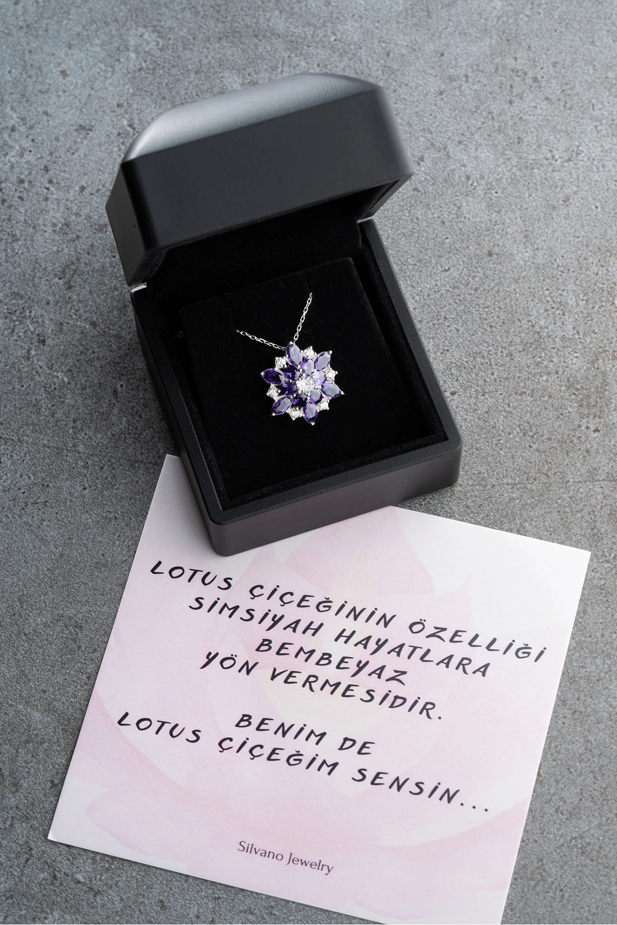 Gümüş Mor Oval Zirkon Taşlı Lotus