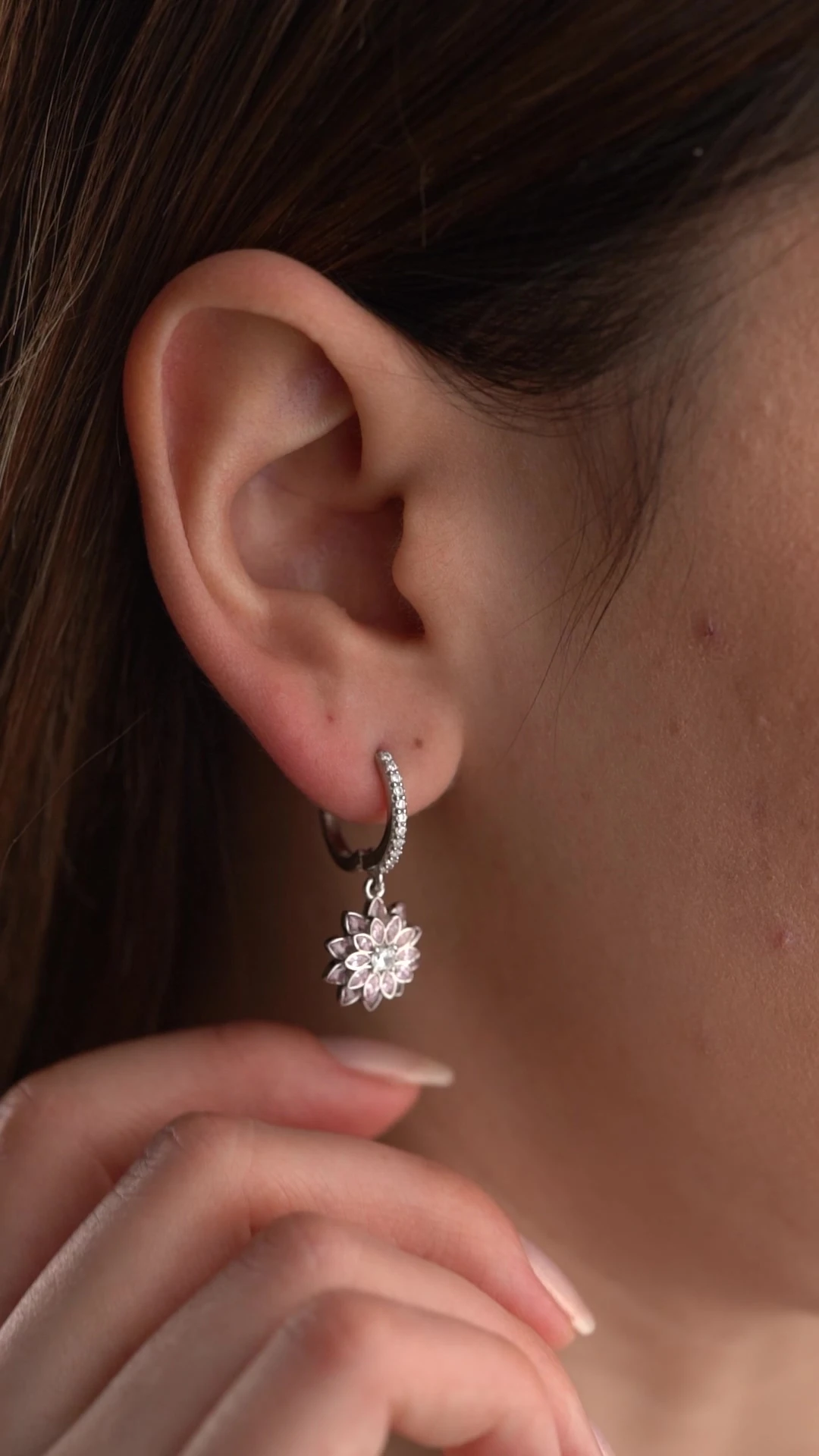 Gümüş Pembe Lotus Çiçeği Küpe