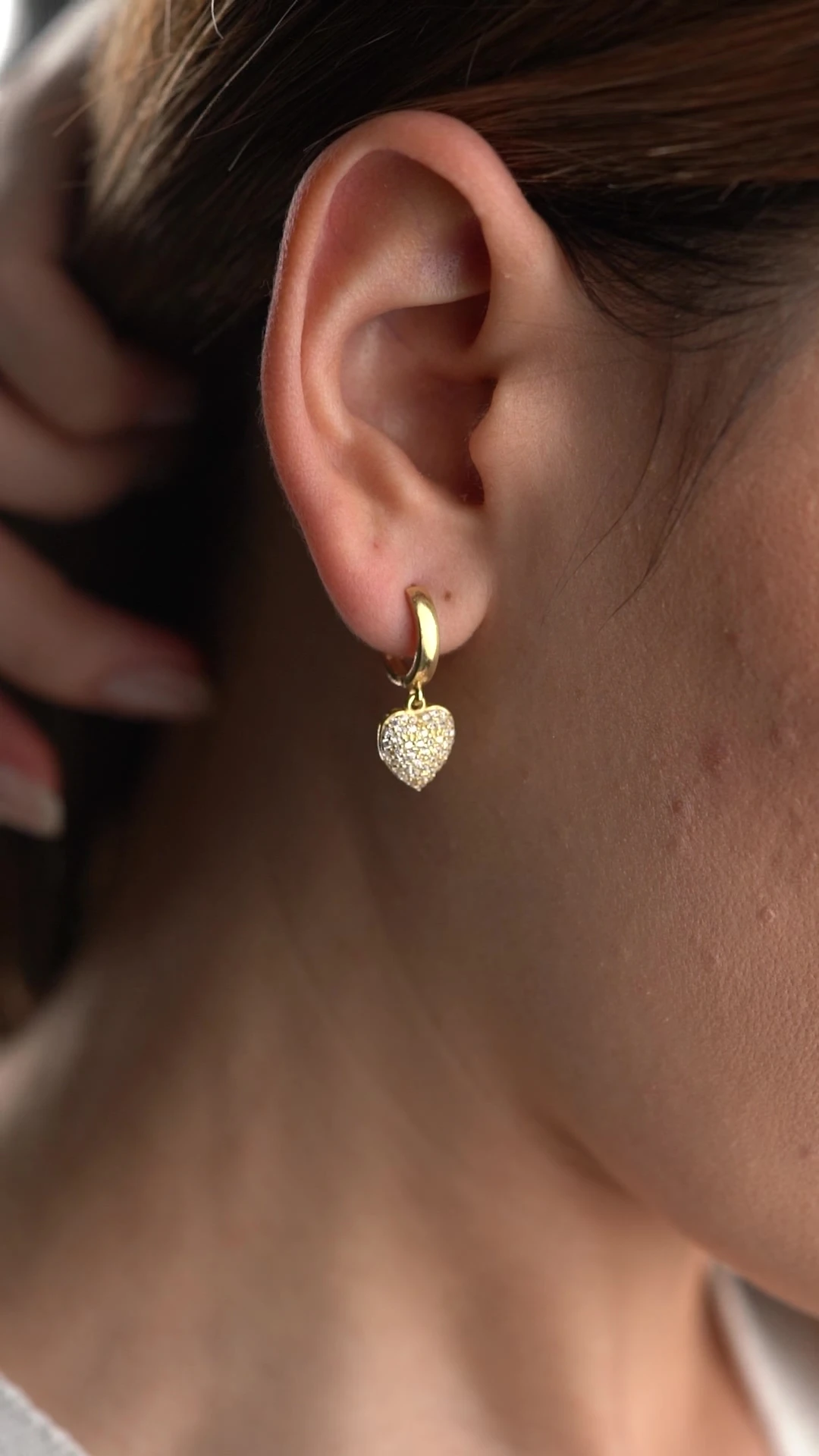 Gümüş Kalpli Halka Küpe