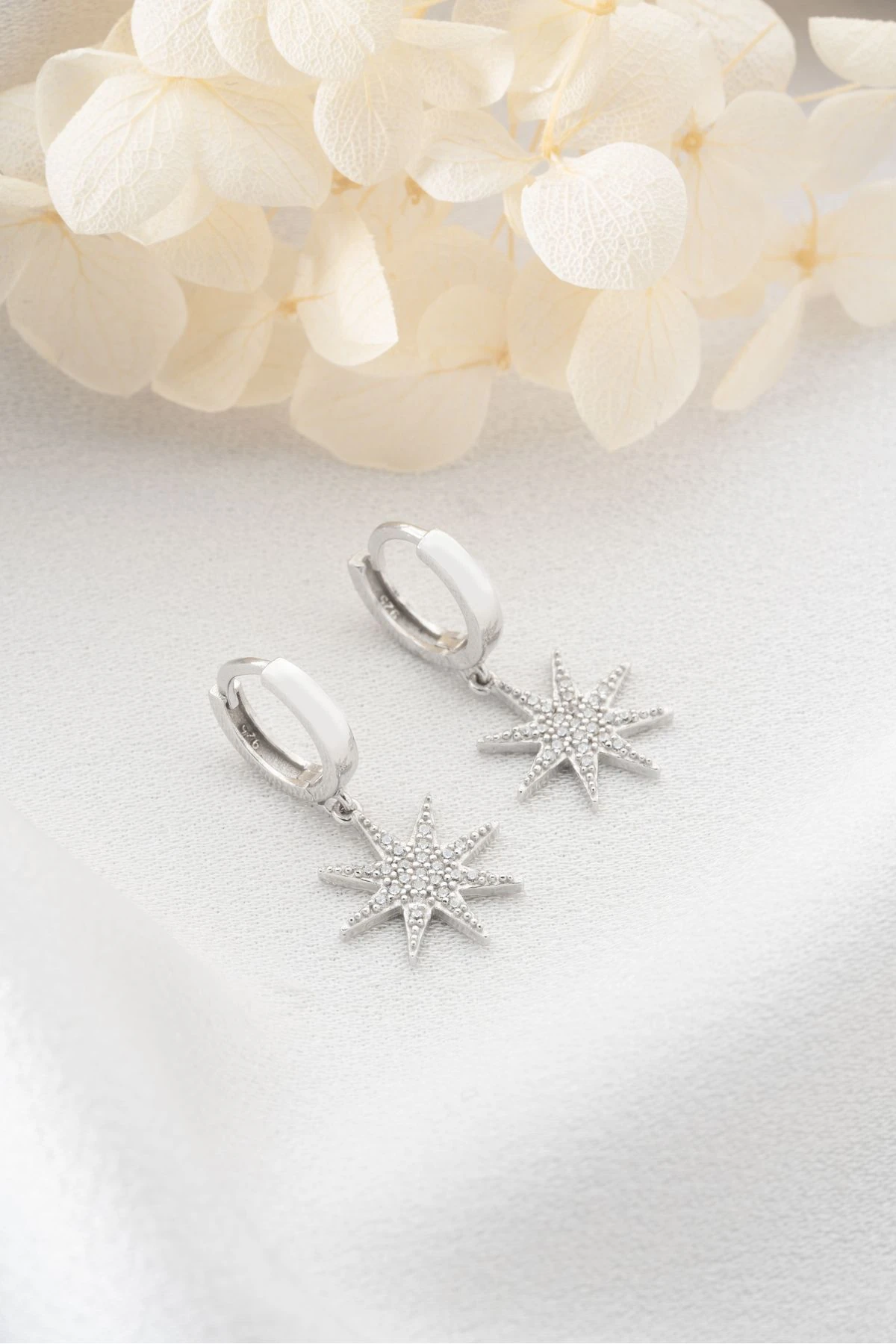 Gümüş Halka Kutup Yıldızı Küpe