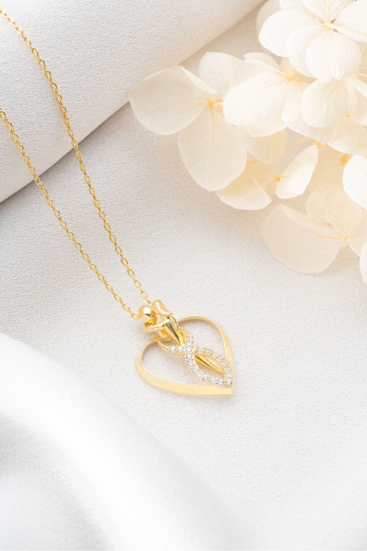 Gümüş Kalp Sarılan Çift Kolye