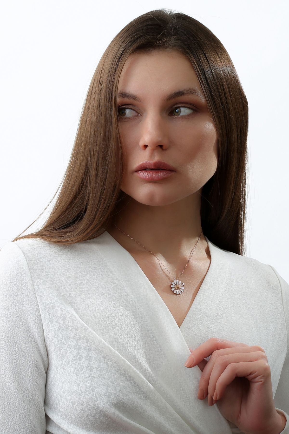 Gümüş Isimli Papatya Kolye