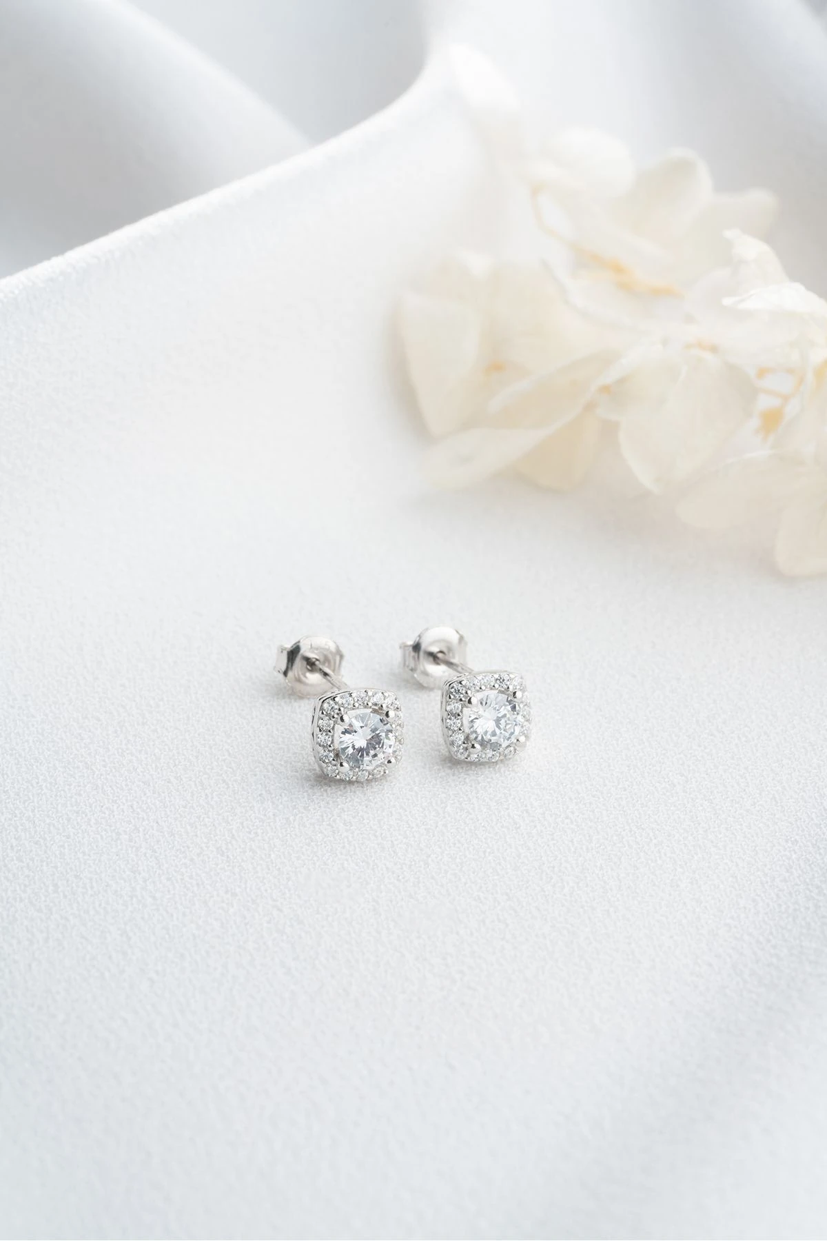 Gümüş Zirkon Taşlı Baget Küpe