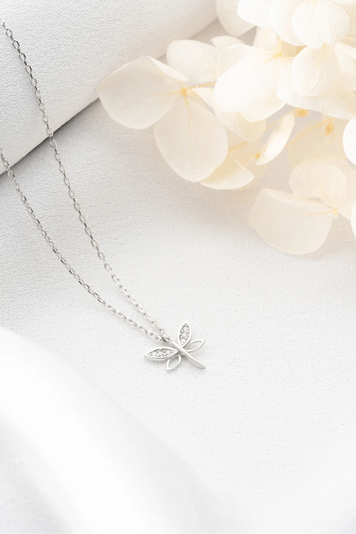 Gümüş Minimal Yusufçuk Kolye