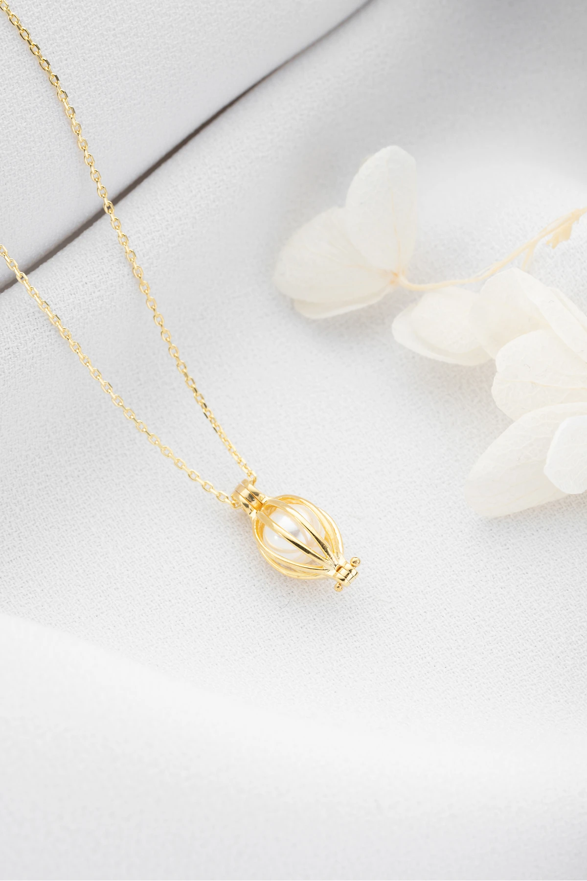 Gümüş İncili Balon Kolye