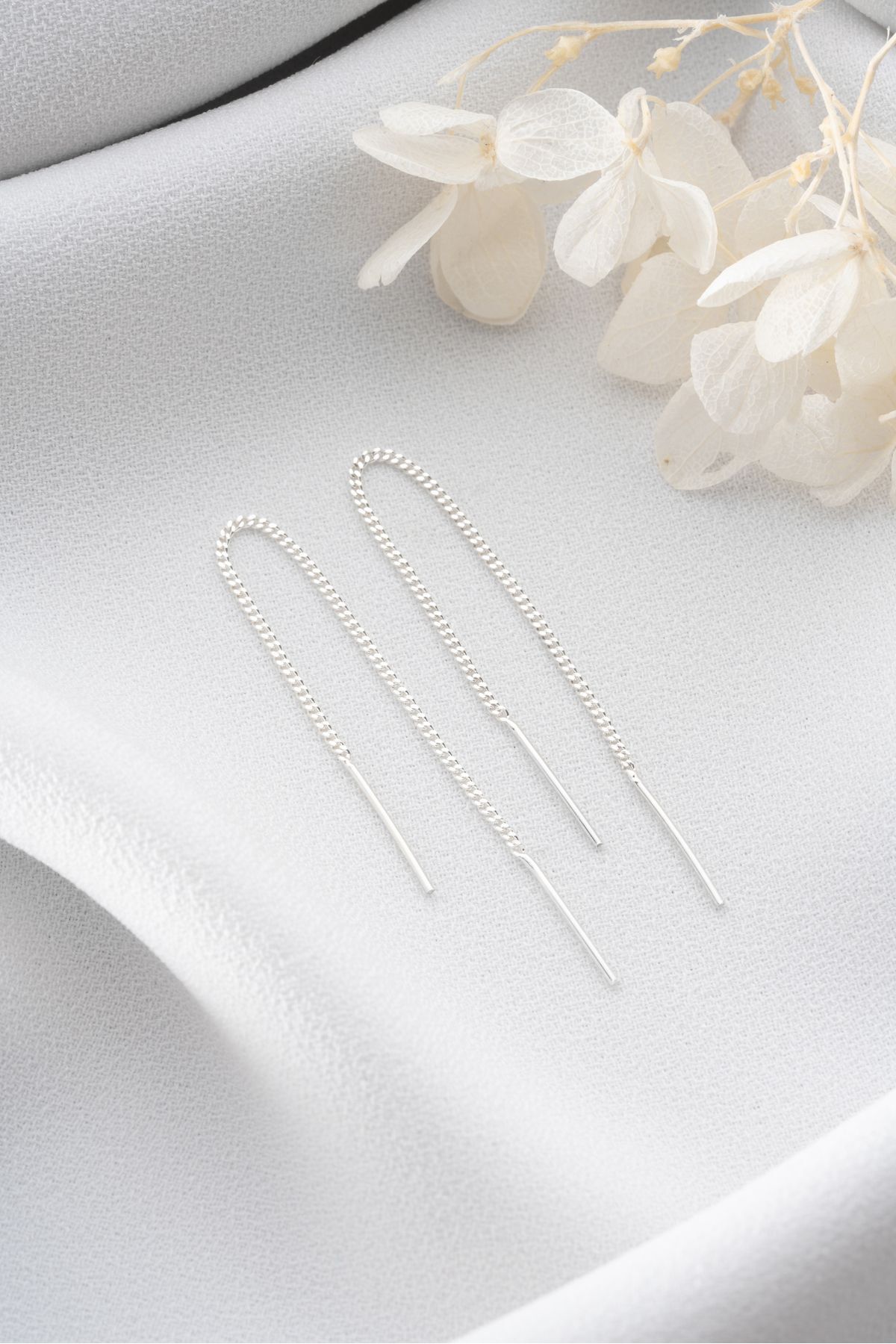 Gümüş Sallantılı Zincir Küpe