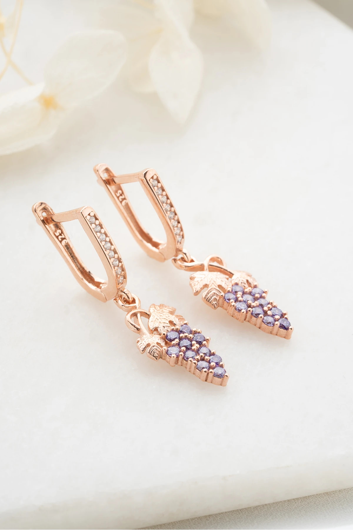 Gümüş Rose Sallantılı Üzüm Küpe