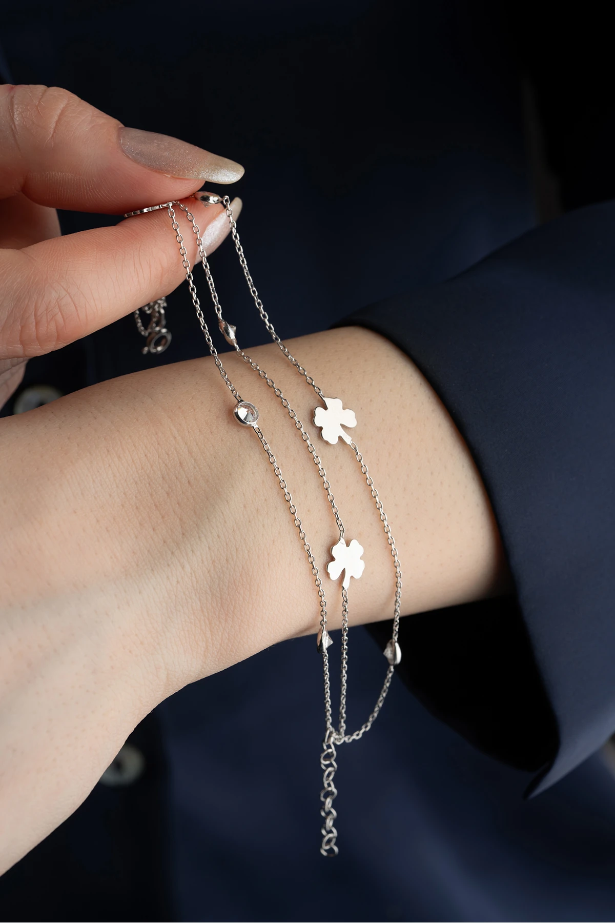 Gümüş 3 Sıra Yoncalı Taşlı Bileklik