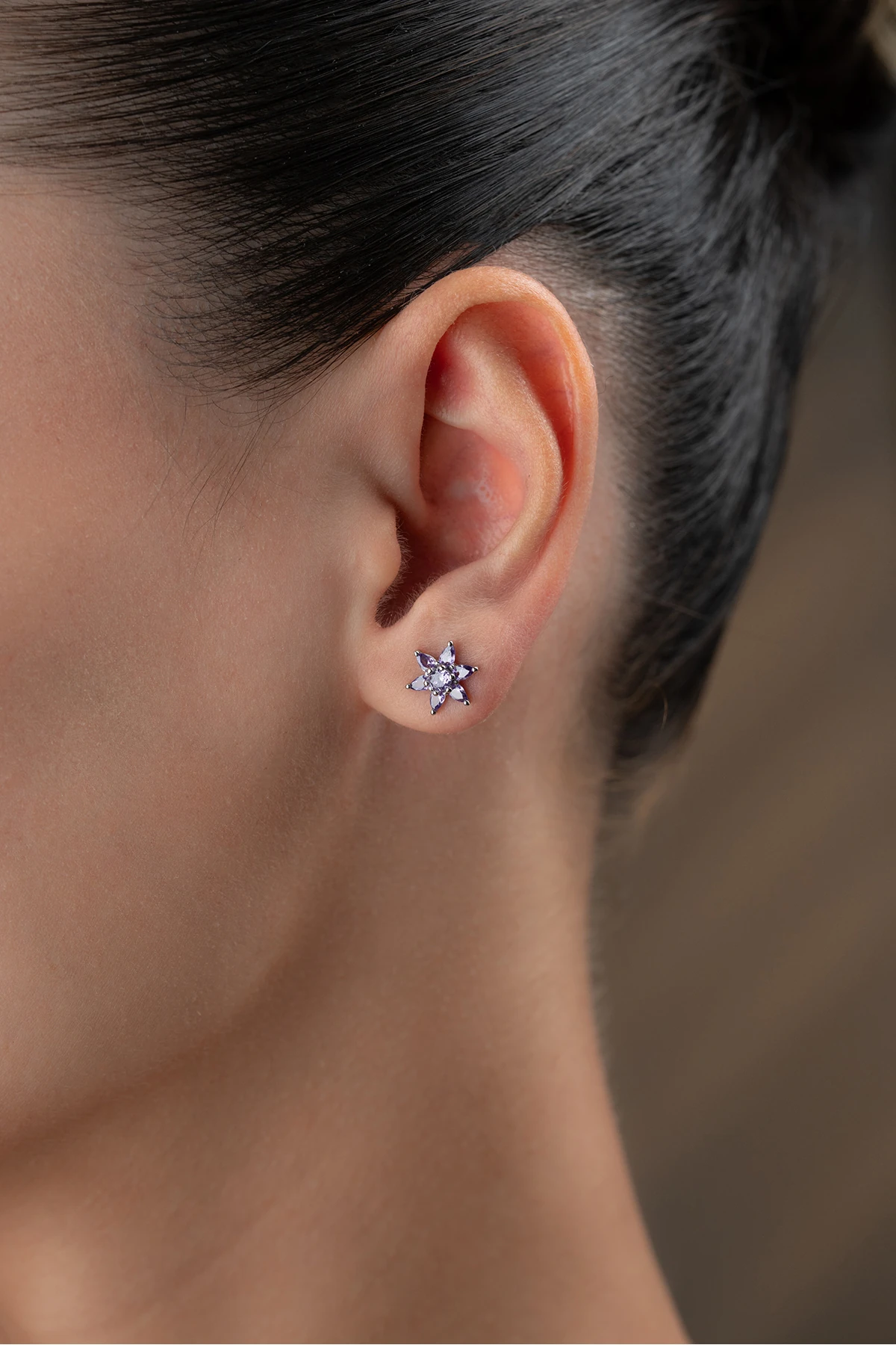 Gümüş Mor Taşlı Lotus Küpe