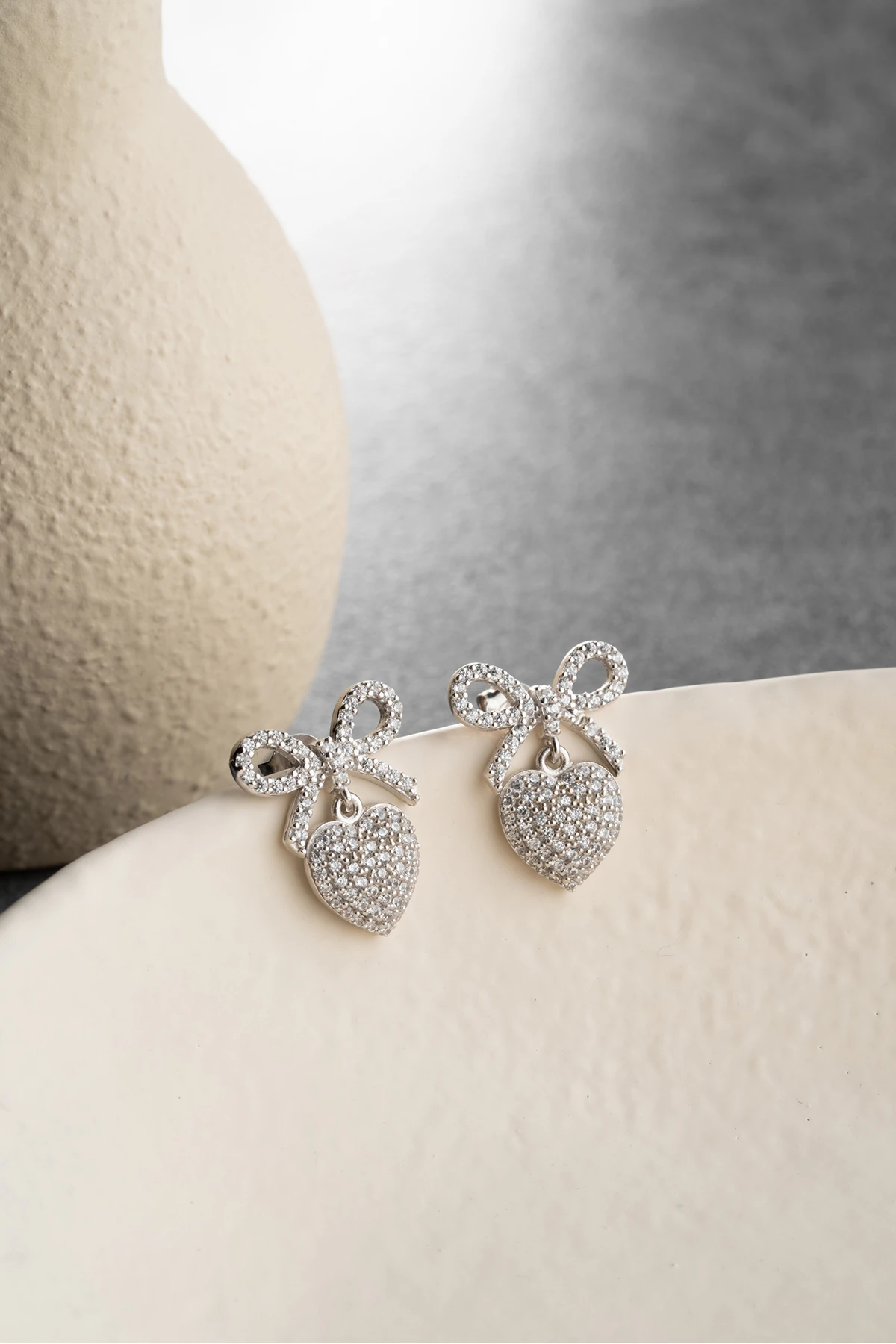 Gümüş Fiyonklu Kalp Küpe