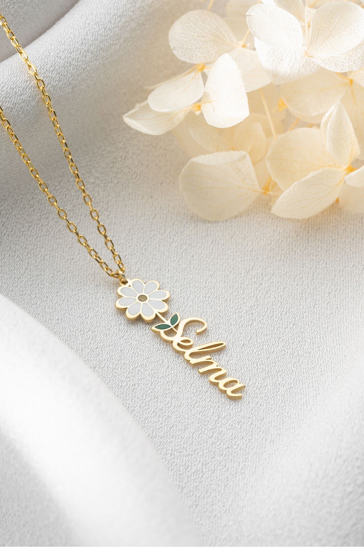 Gümüş İsimli Papatya Kolye