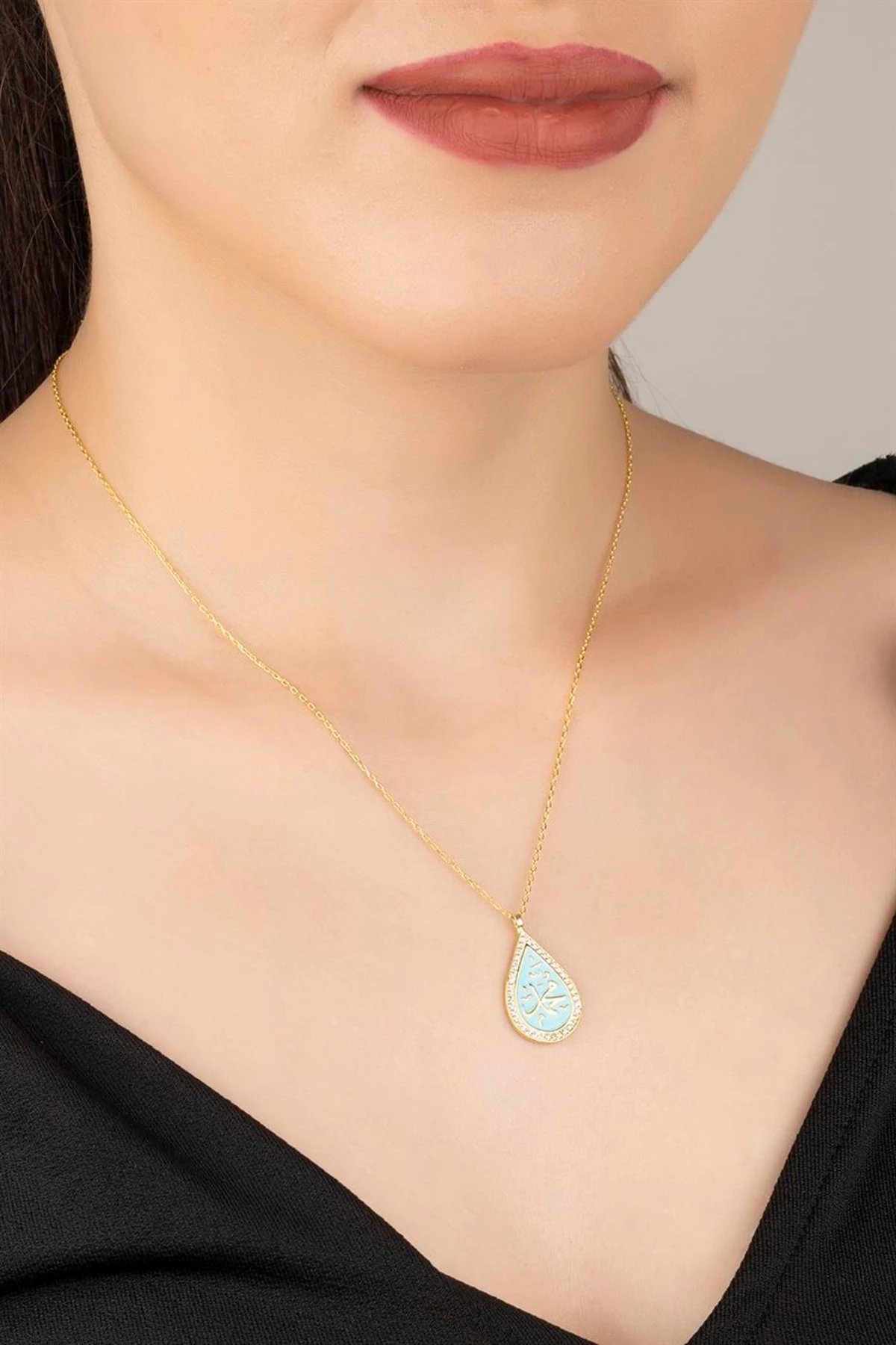 Gümüş Mavi Mineli Damla Kolye