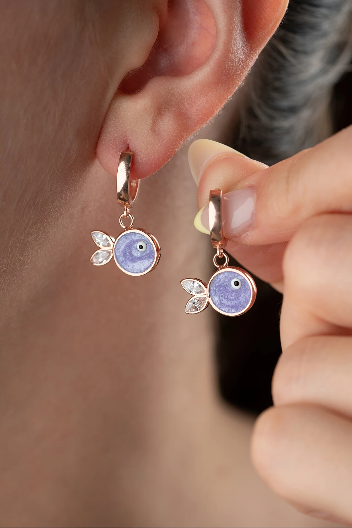 Gümüş Mor Mineli Balık Küpe