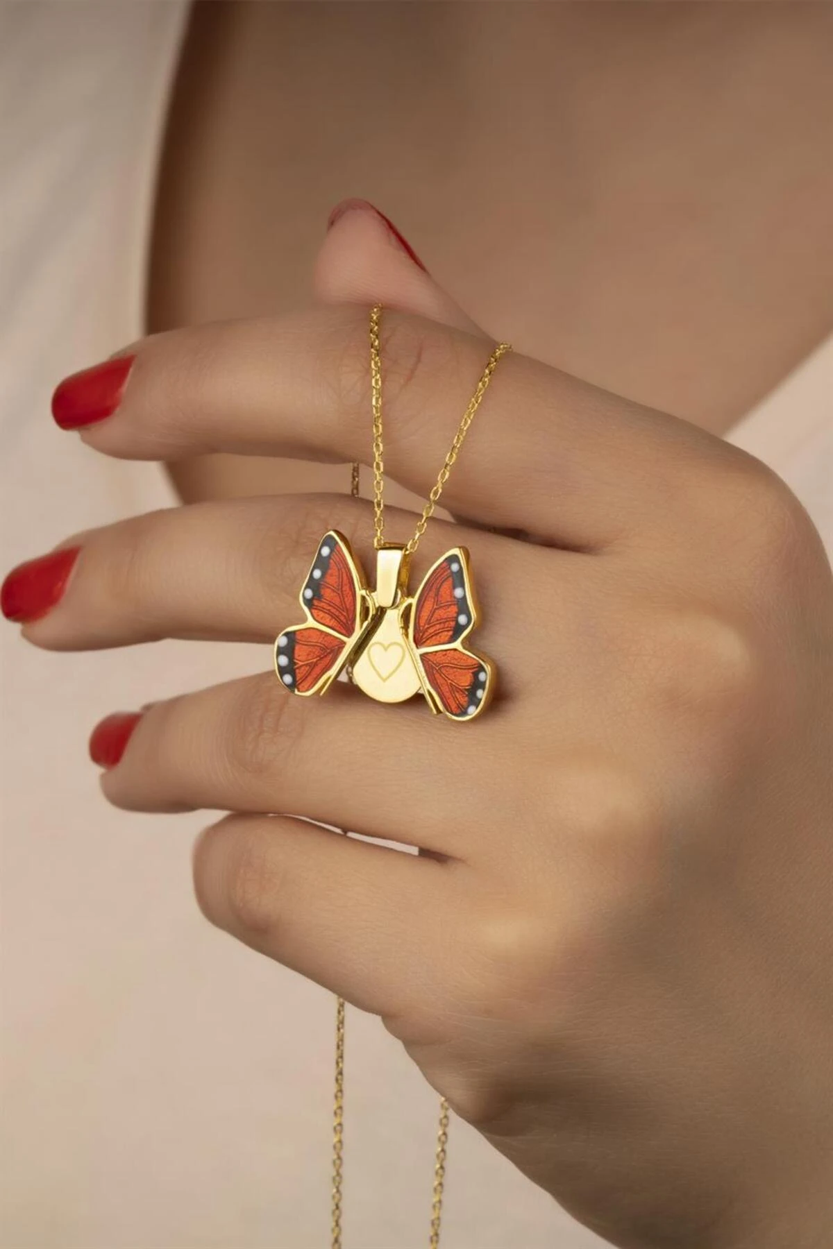 Gümüş Açılabilen Kelebek Kolye