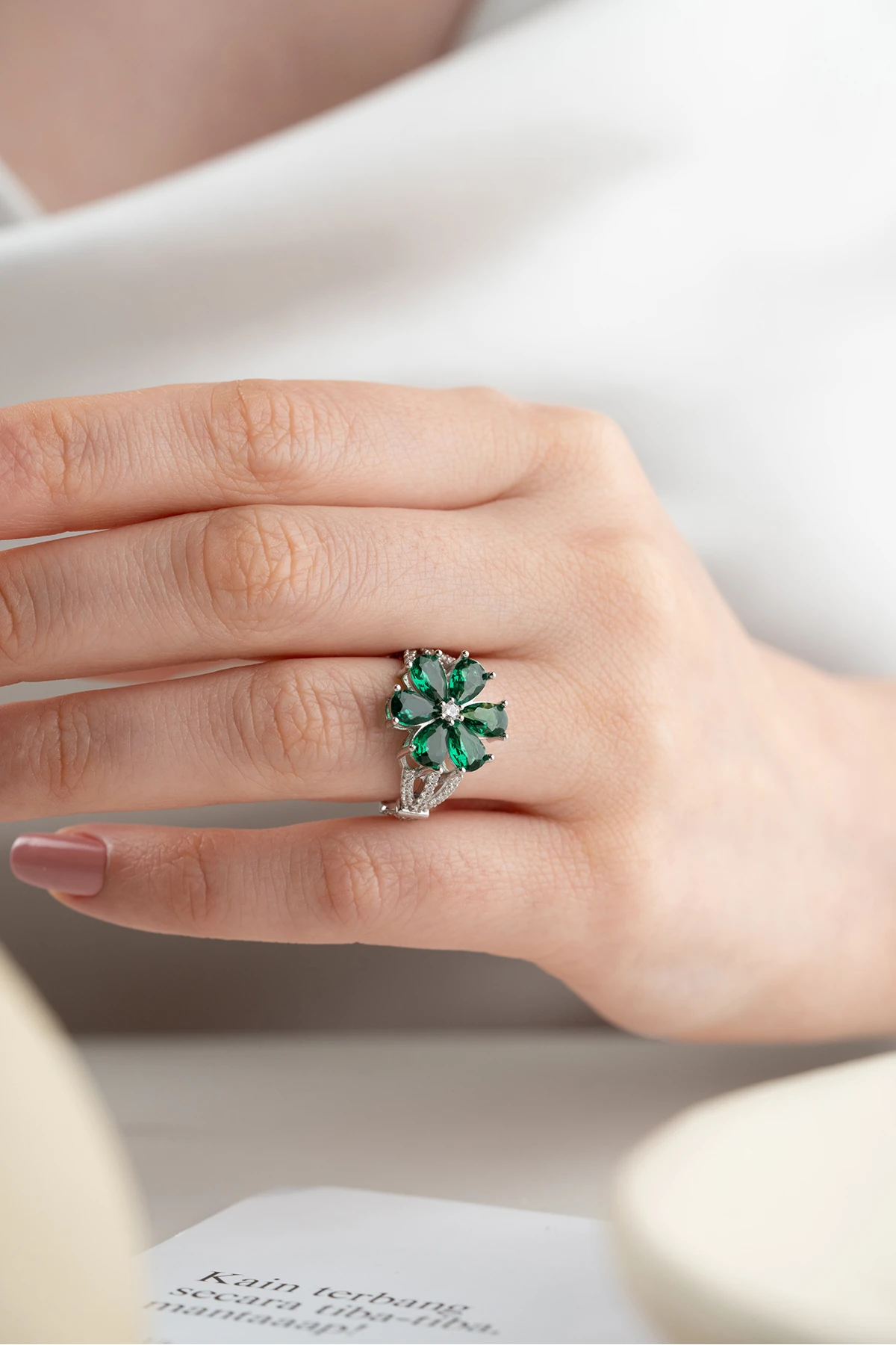 Gümüş Zümrüt Yeşil Lotus Yüzük