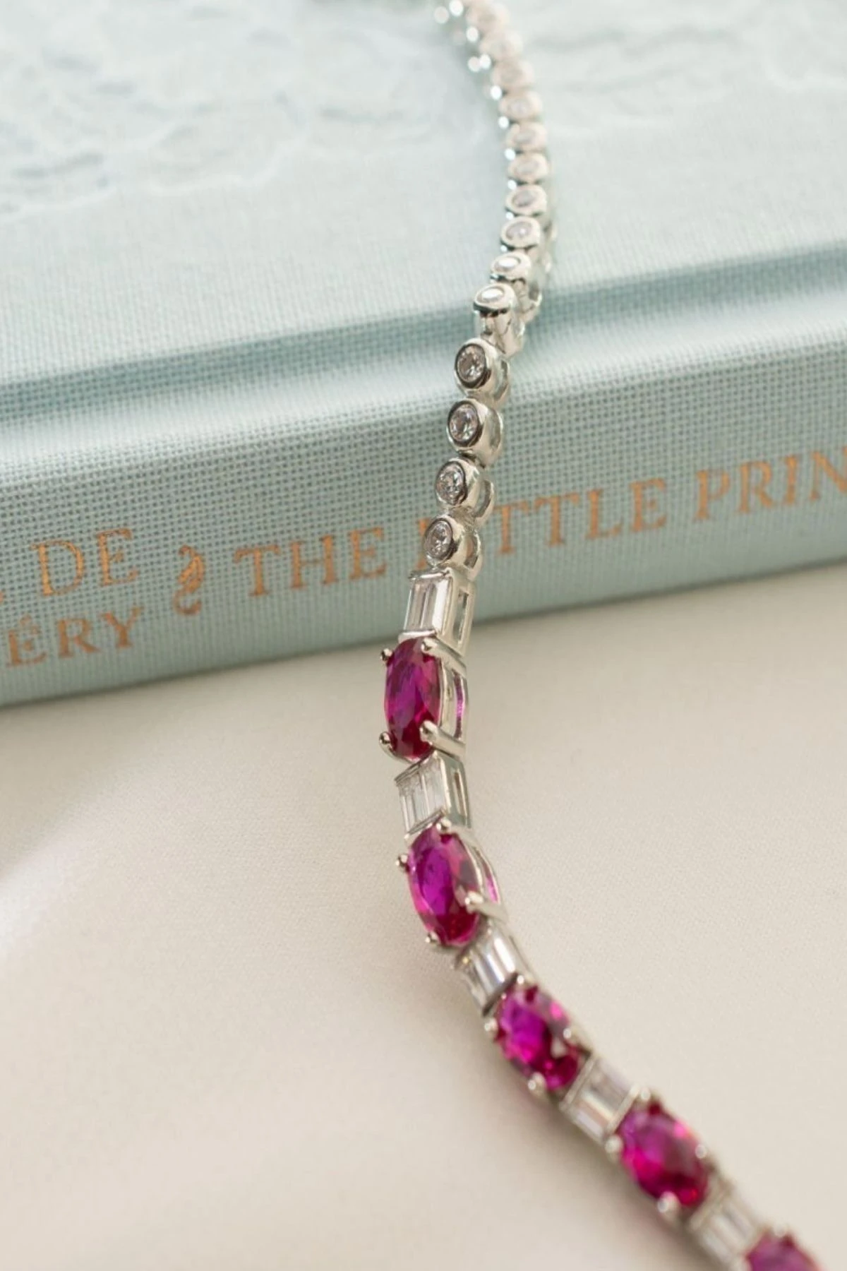 Gümüş Fuşya Taşlı Su Yolu Bileklik