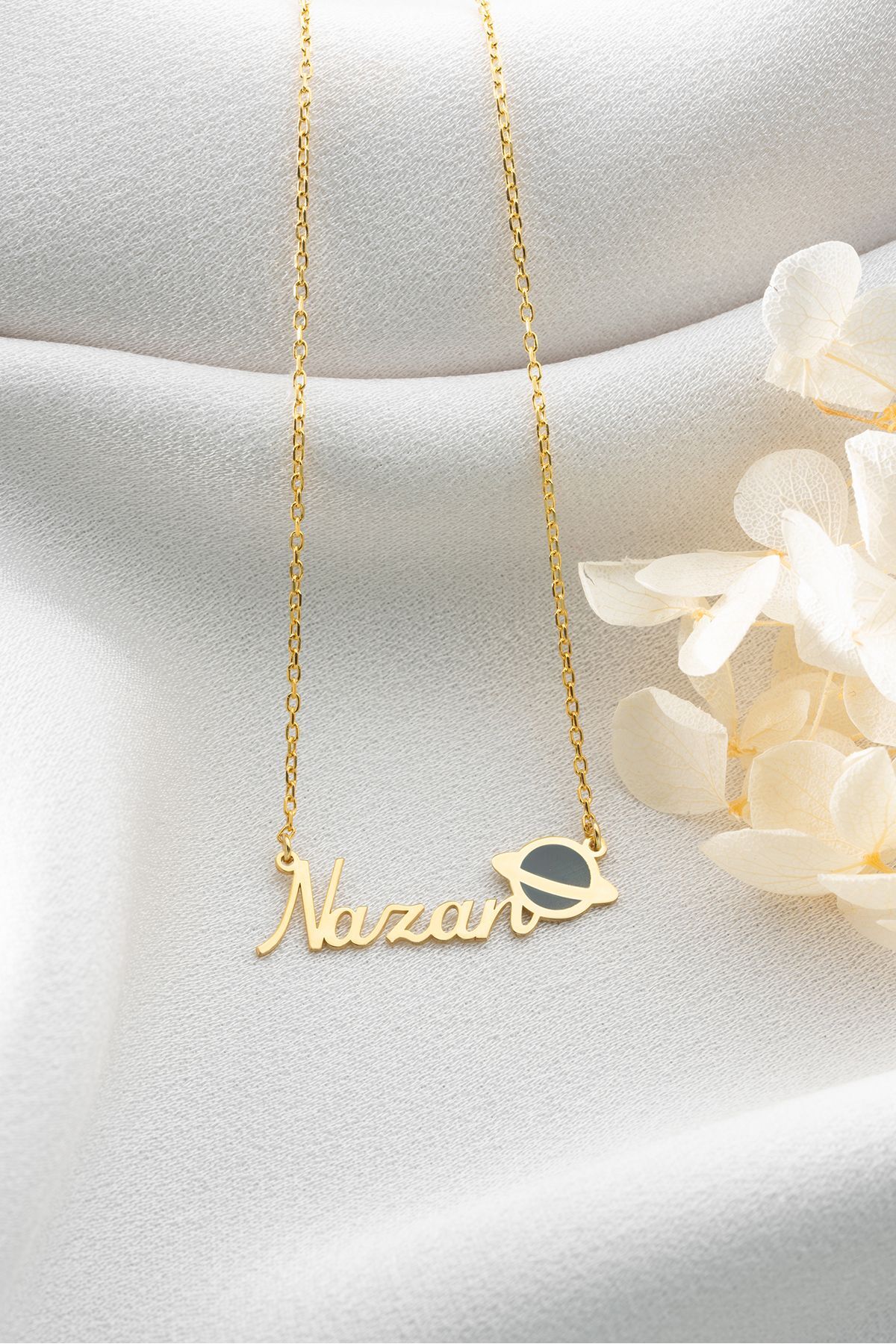 Gümüş İsimli Gezegen Kolye