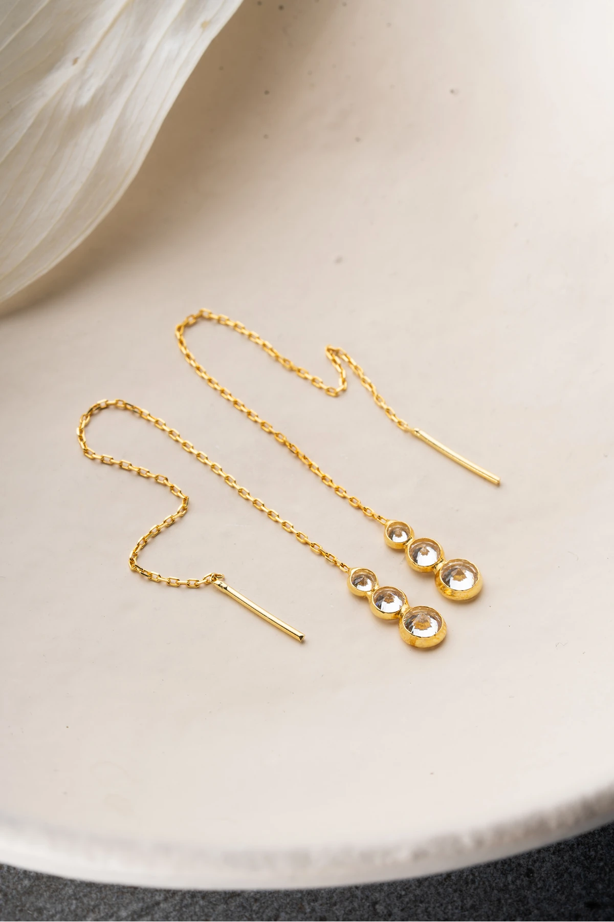 Gümüş Sıra Taşlı Zincir Küpe