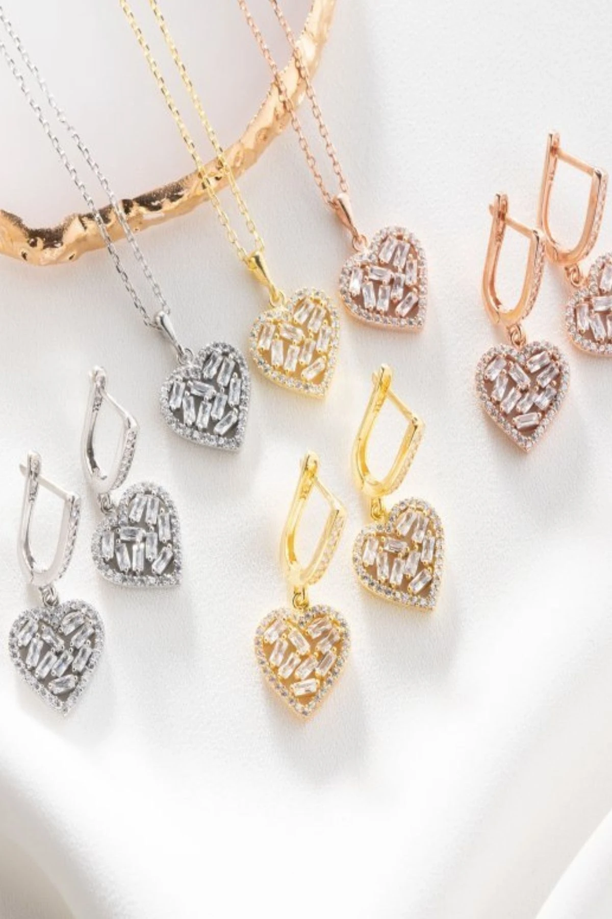 Gümüş Baget Taşlı Kalpli Kolye-Küpe Seti