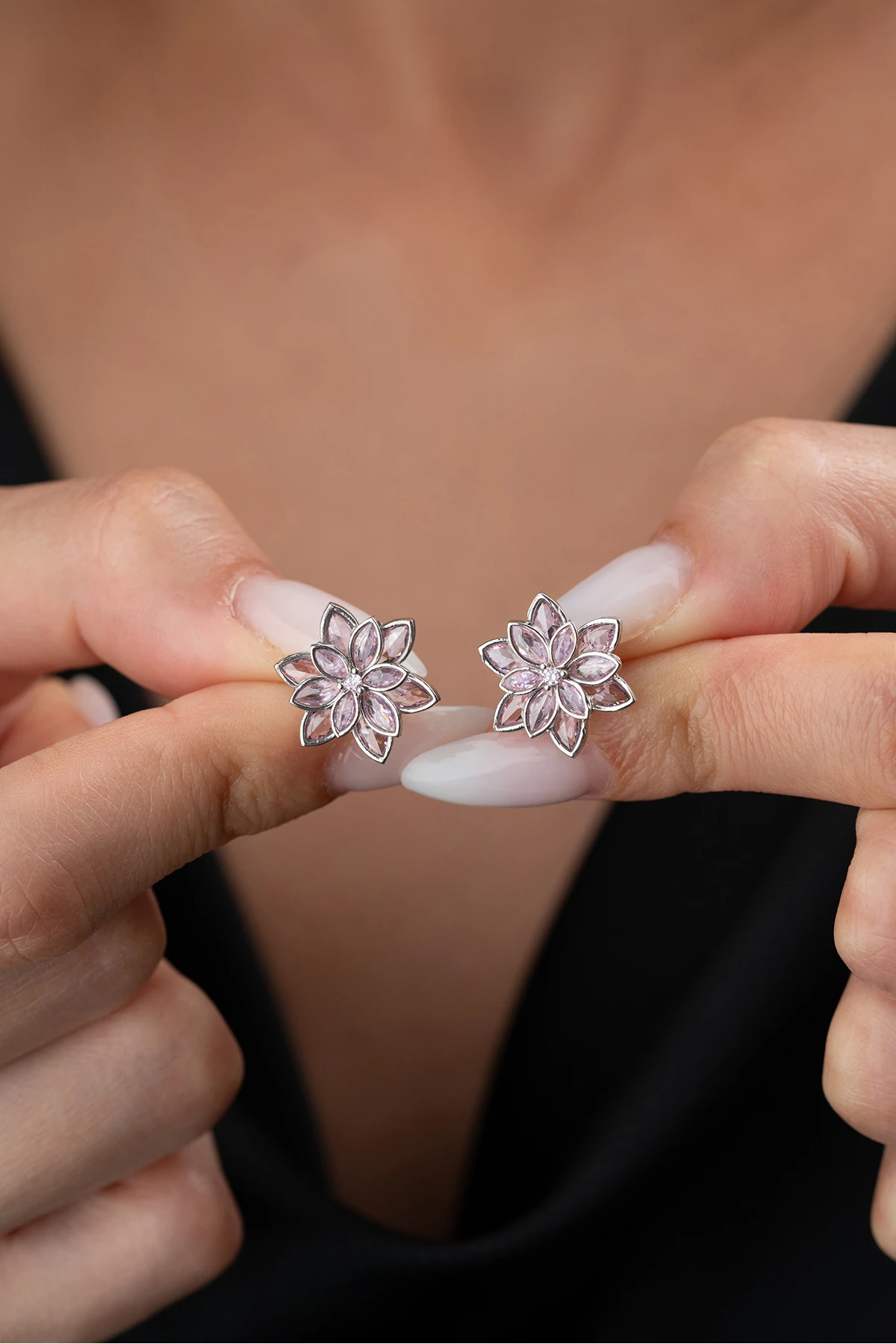 Gümüş Pembe Taşlı Lotus Küpe