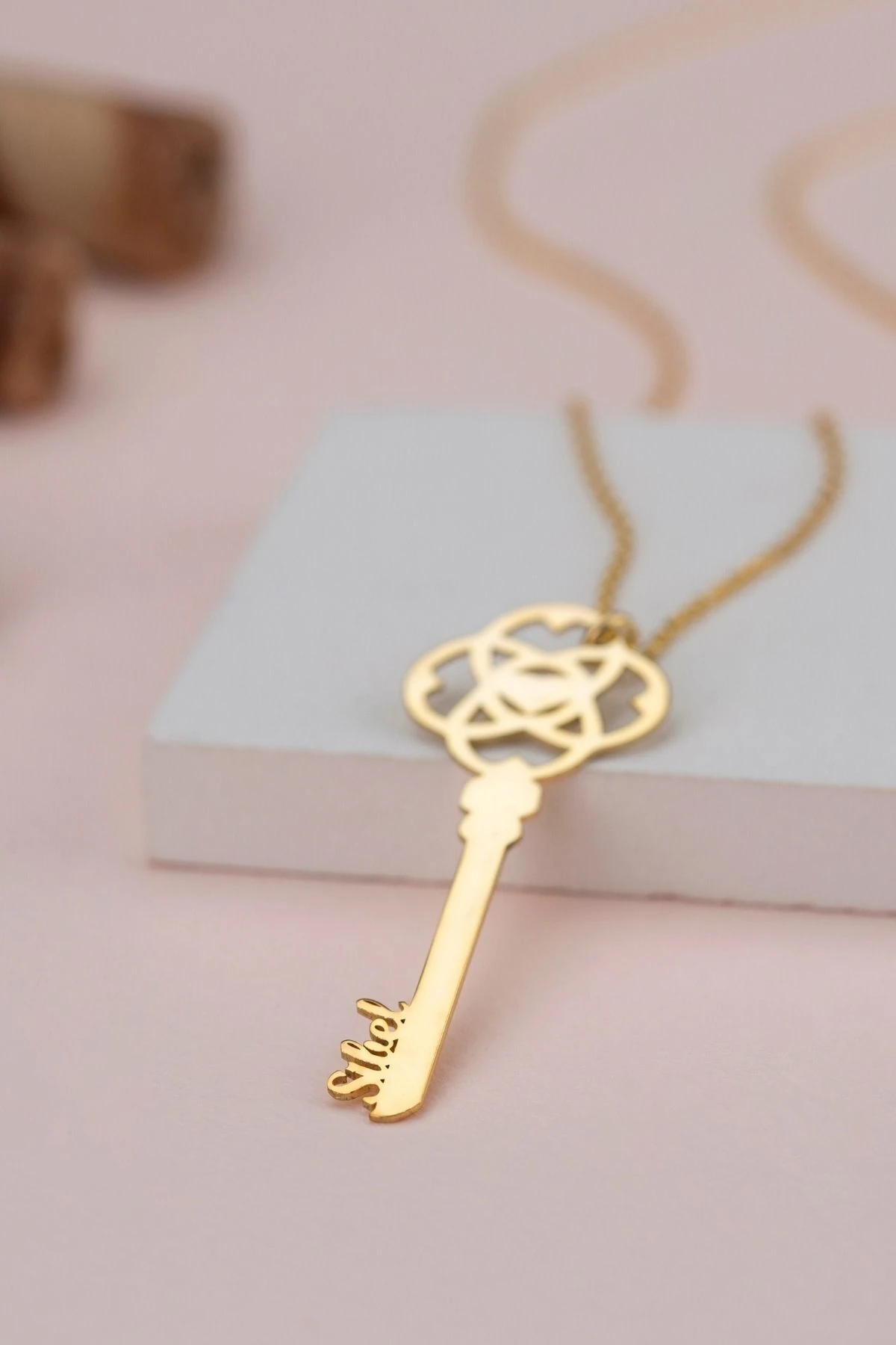 Gümüş Isimli Anahtar Kolye