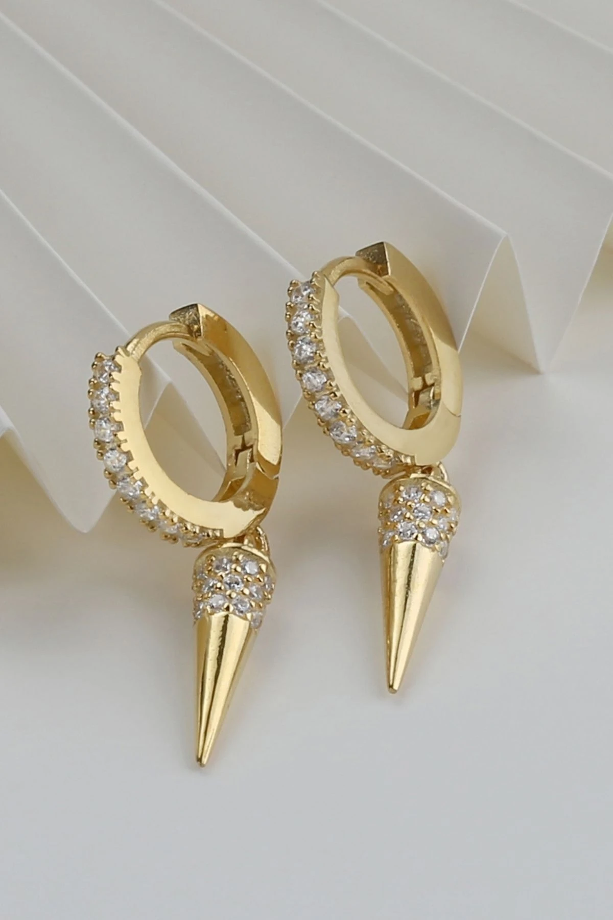 Gümüş Elegant Küpe