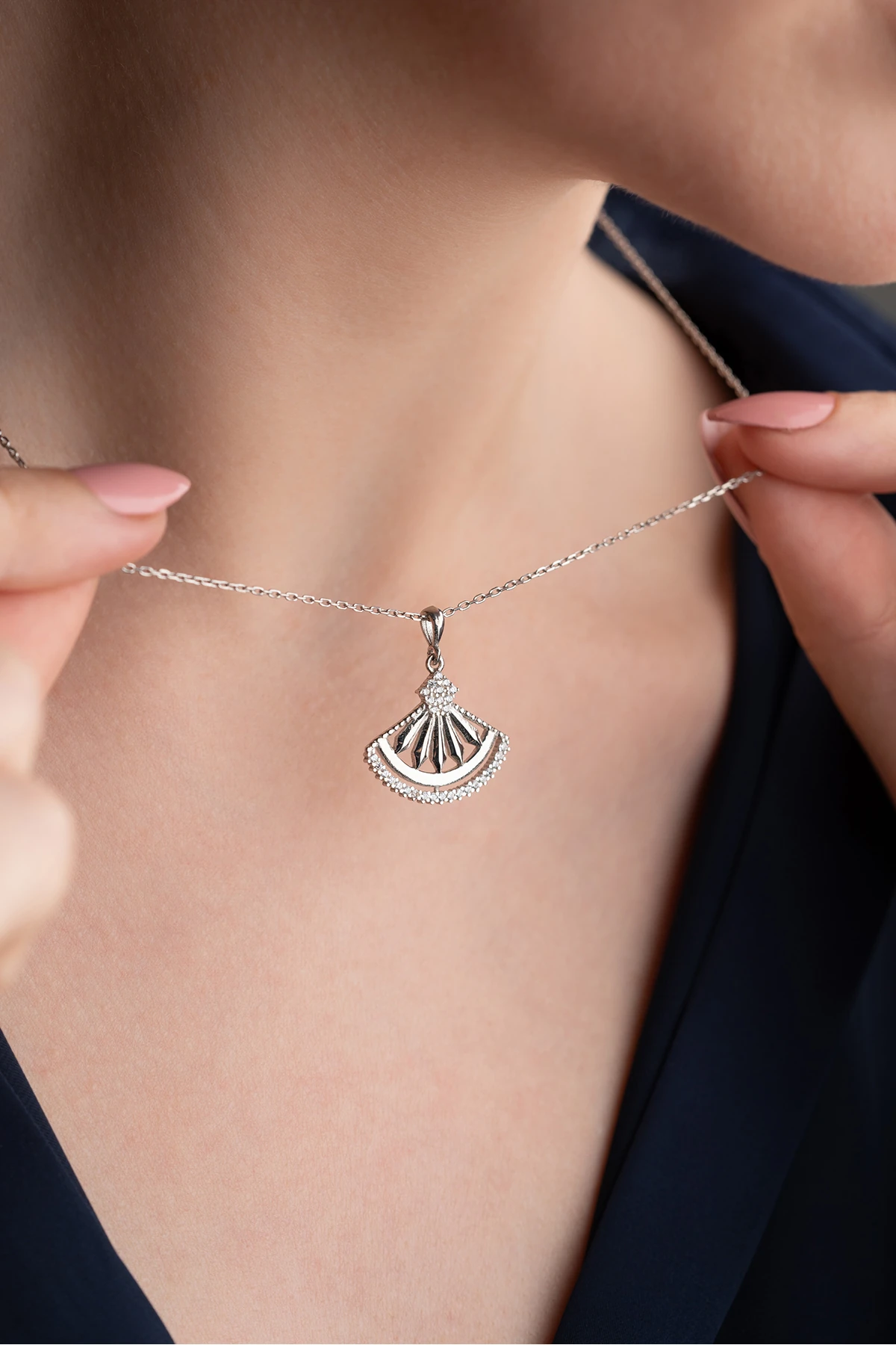 Gümüş Model Kolye