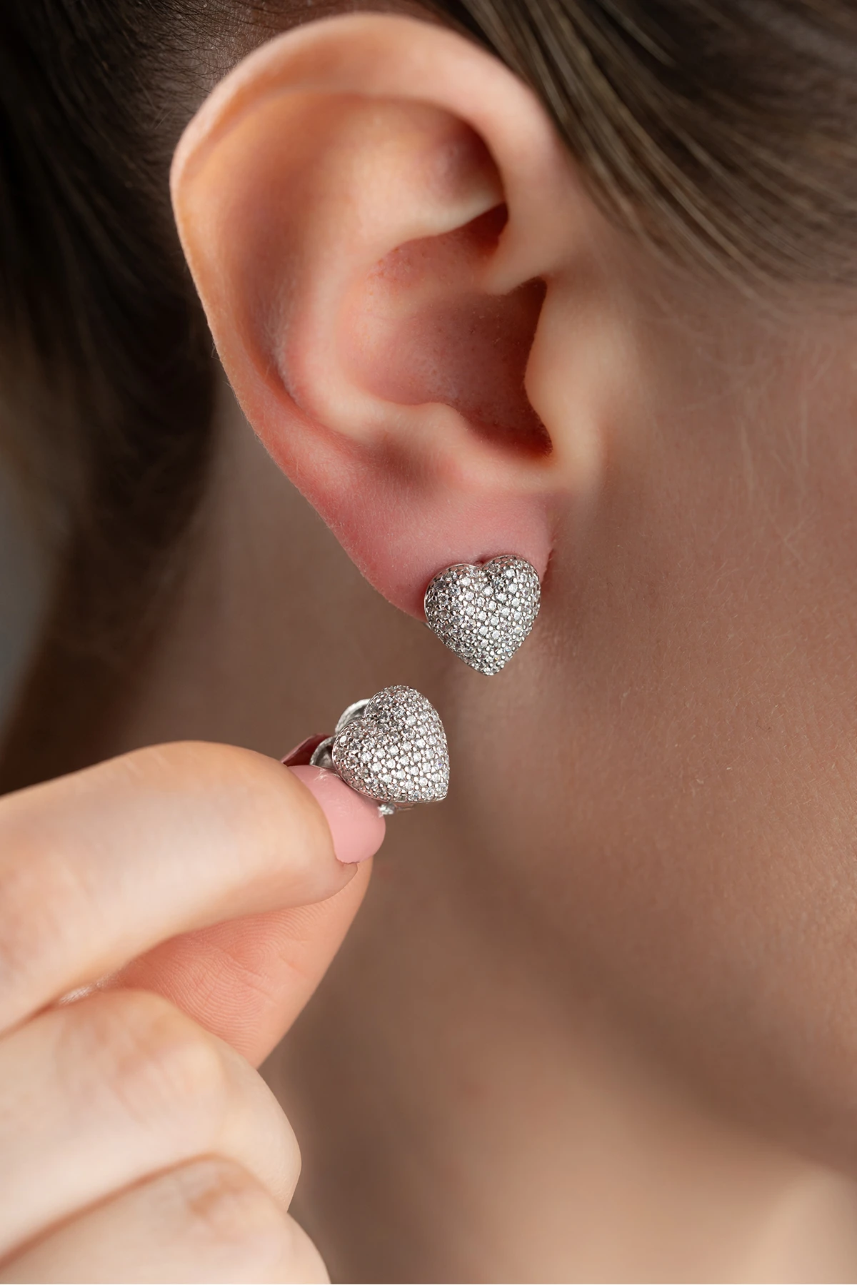 Gümüş Taşlı Kalp Küpe