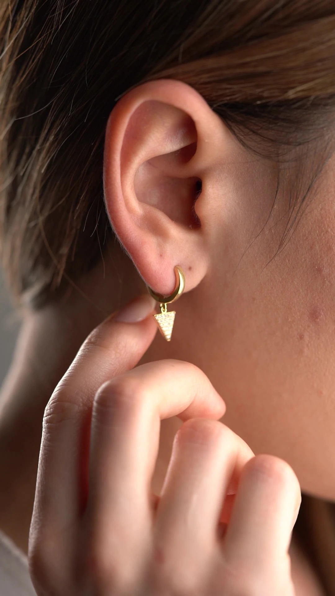 Gümüş Üçgen Halka Küpe