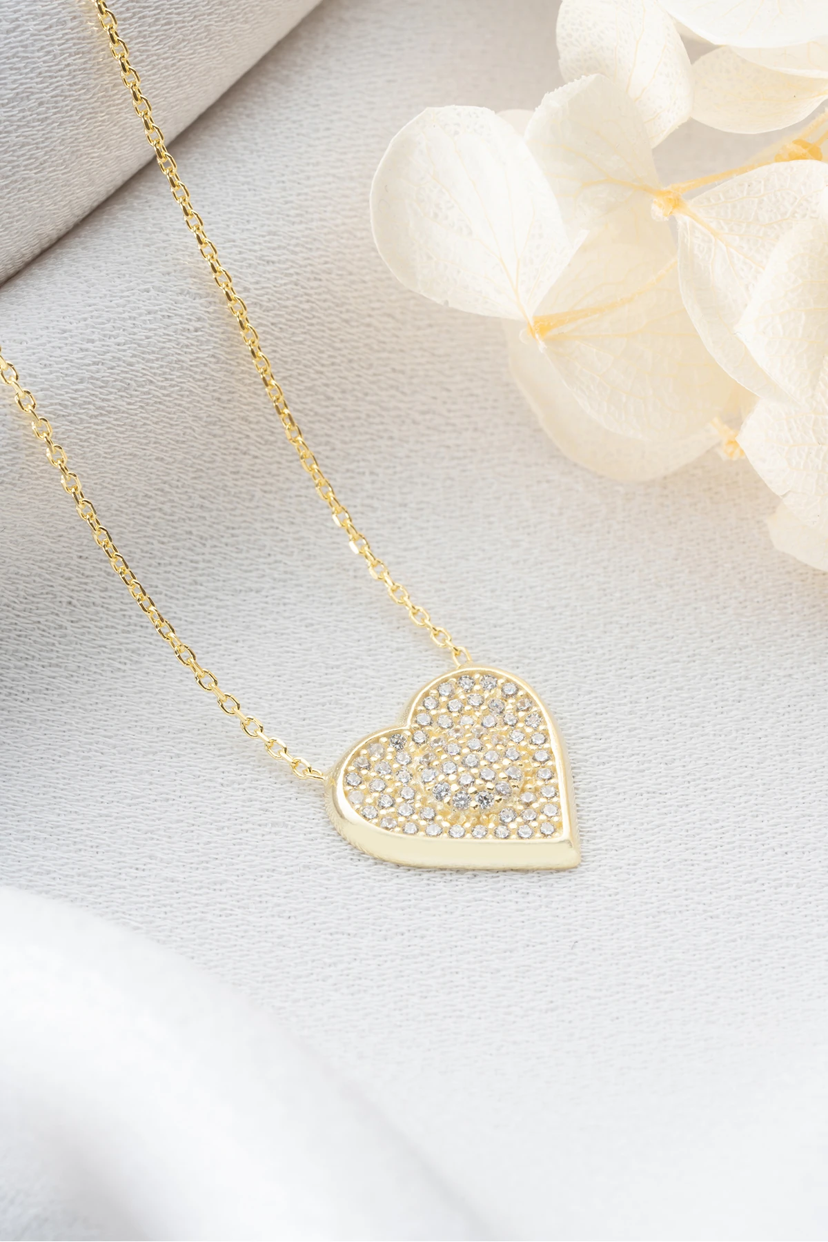 Gümüş Zirkon Taşlı Kalp Kolye