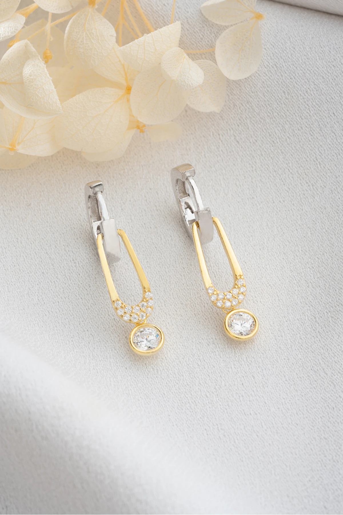 Gümüş Trend Küpe