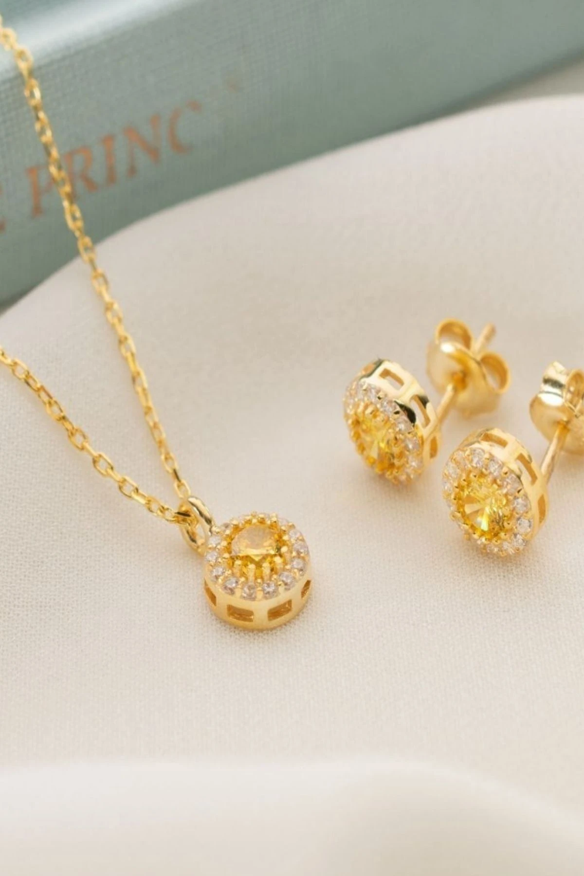 Gümüş Kasım Ayı Doğum Taşı ( Citrine ) Kolye - Küpe Seti