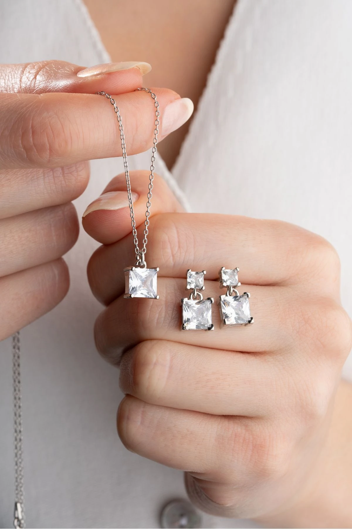 Gümüş Baget Taşlı Kolye Küpe Seti