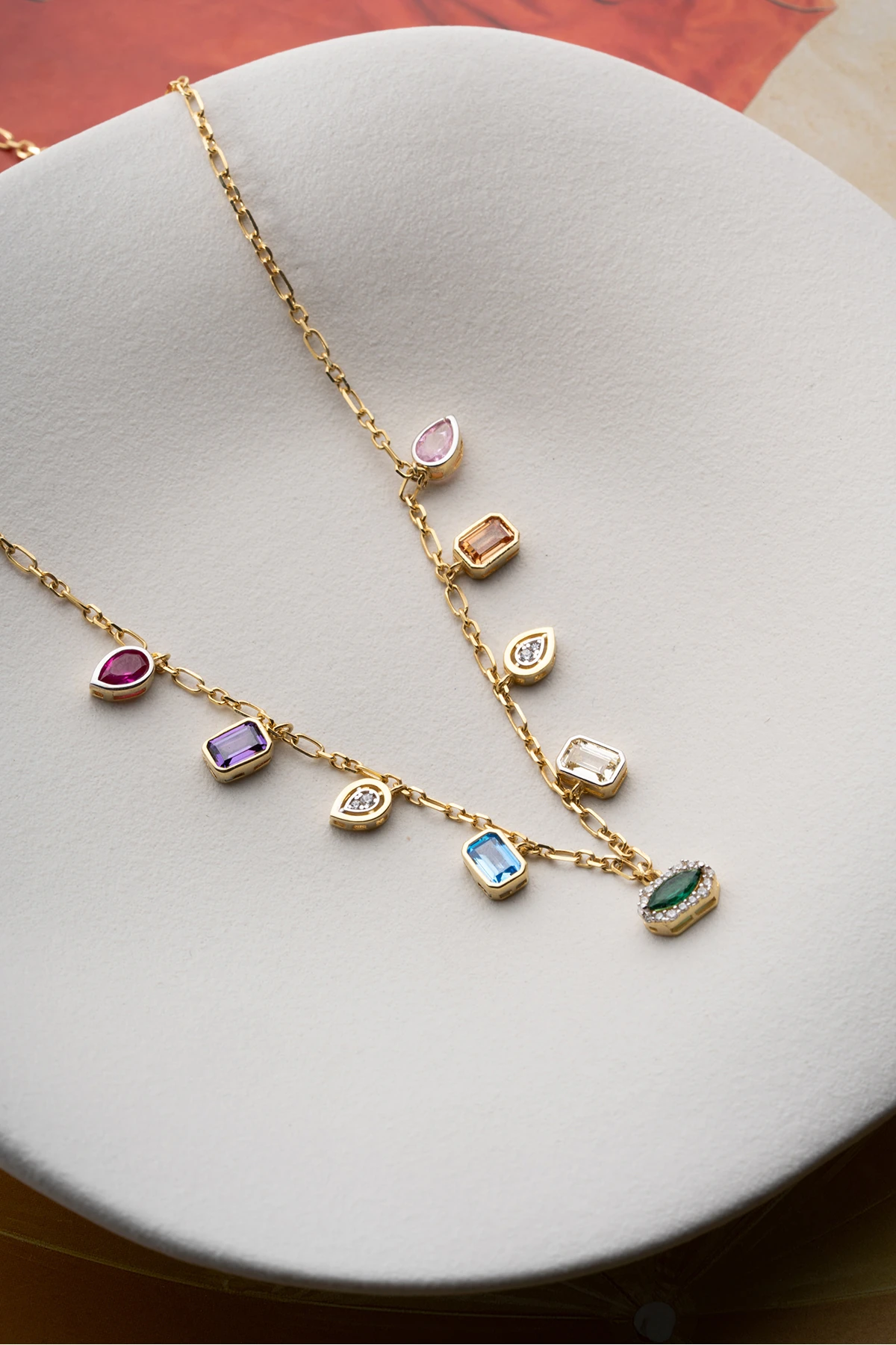 Gümüş Taşlı Trend Model Kolye