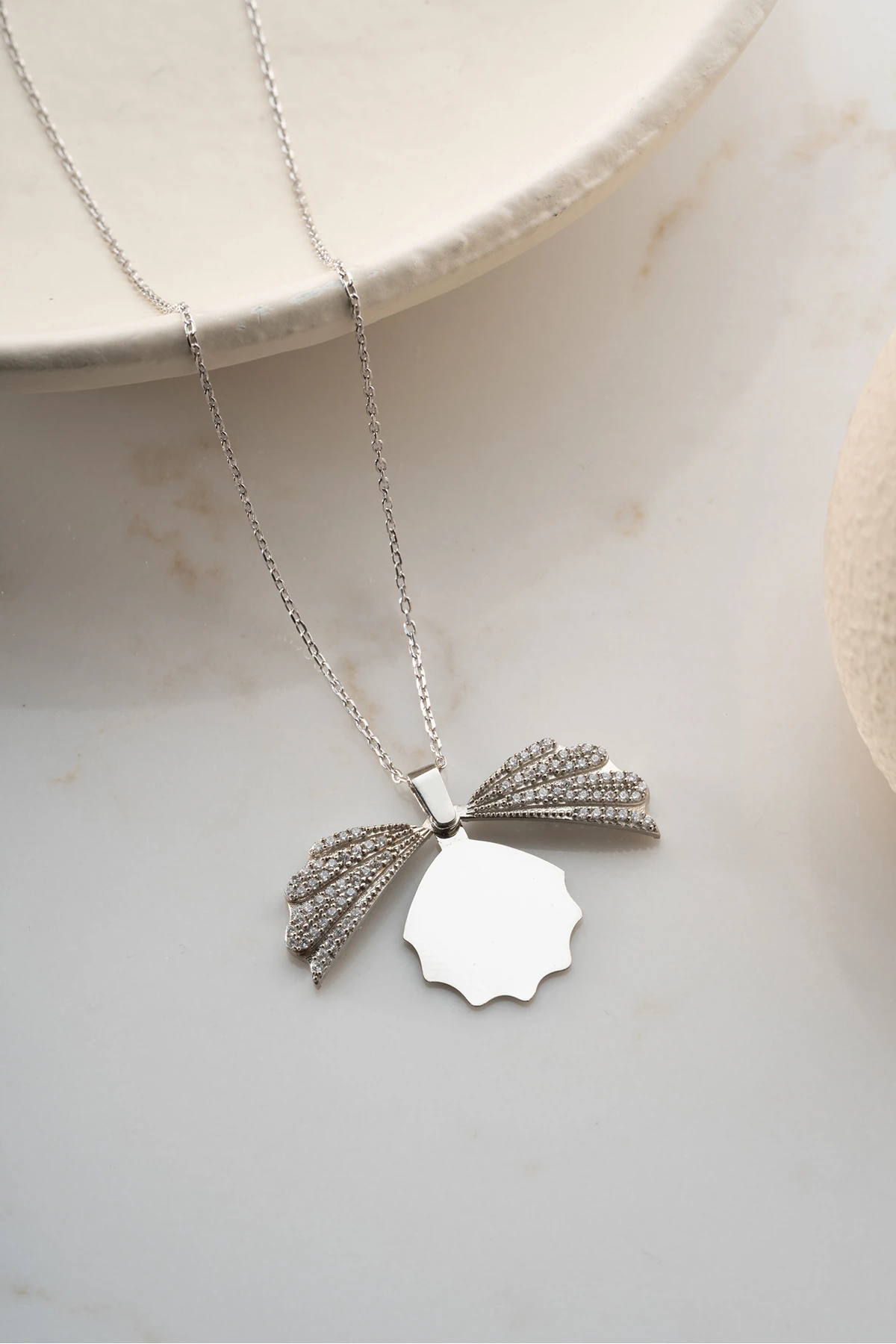 Gümüş Kişiye Özel Deniz Kabuğu Kolye