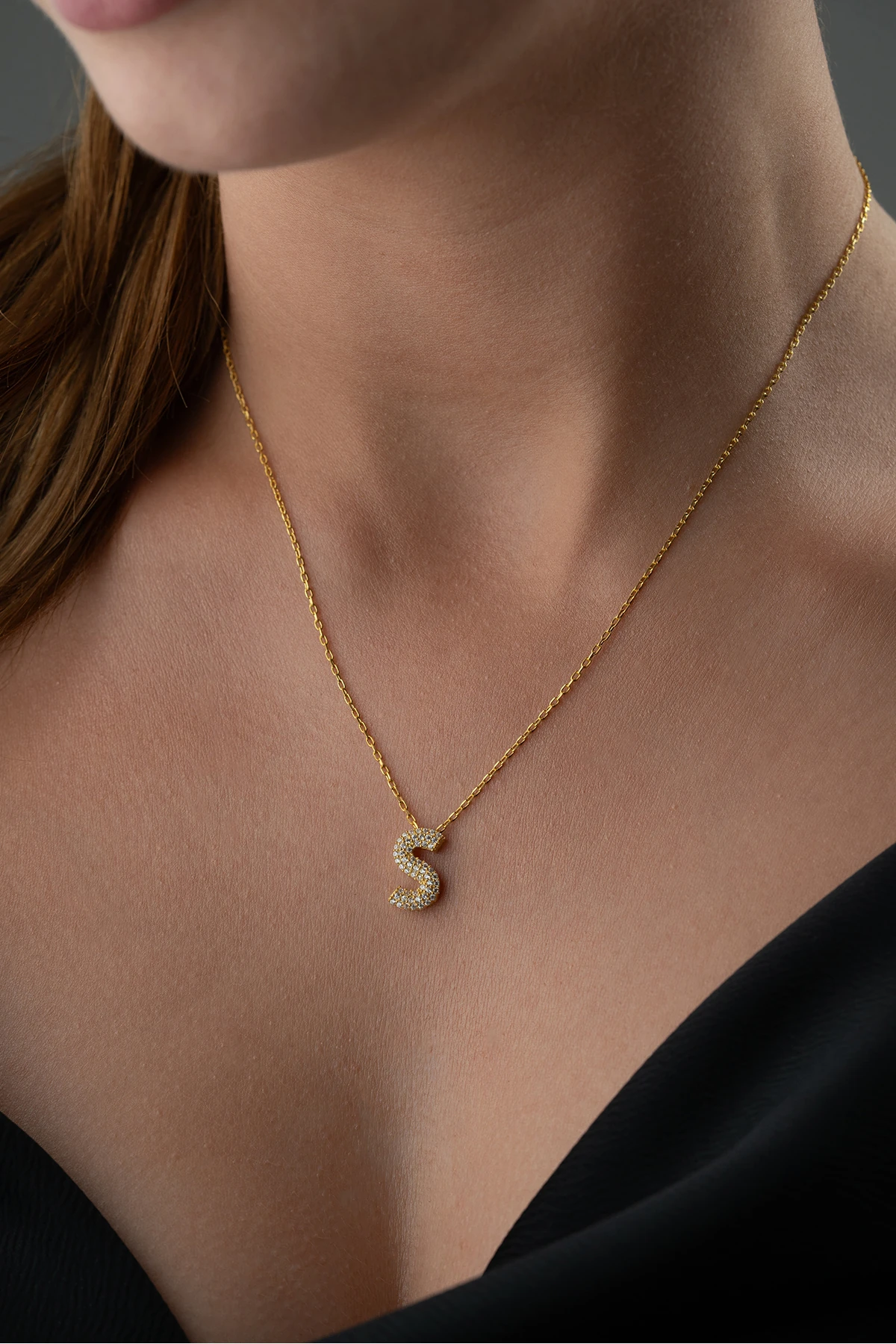 Gümüş Kişiye Özel Zirkon Taşlı Harf Kolye