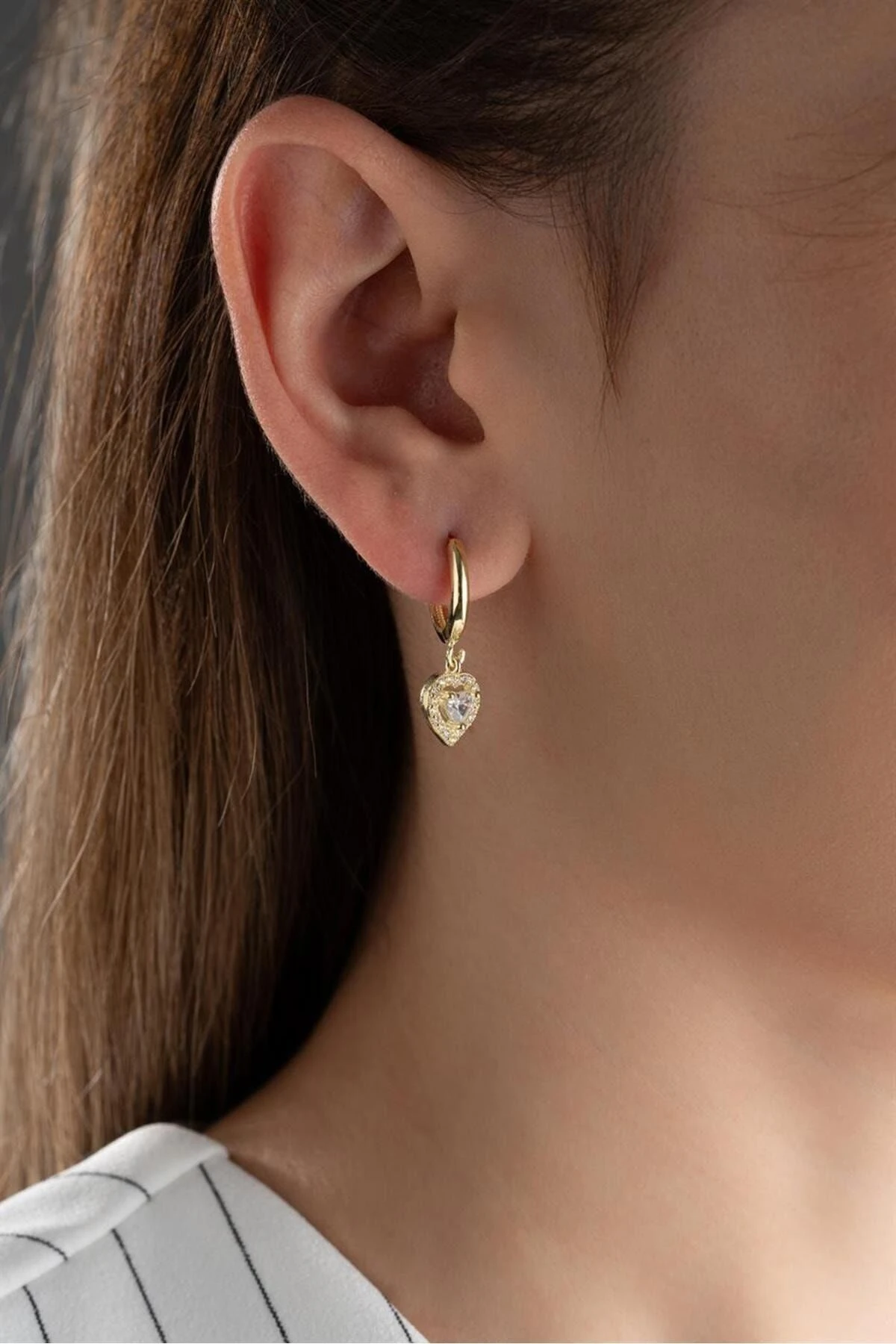 Gold Sallantılı Kalp Gümüş Küpe